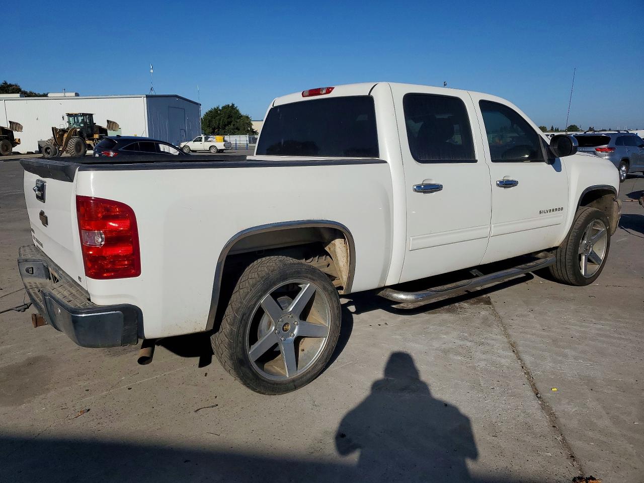 2011 Chevrolet Silverado C1500 Lt White vin: 3GCPCSE06BG254871