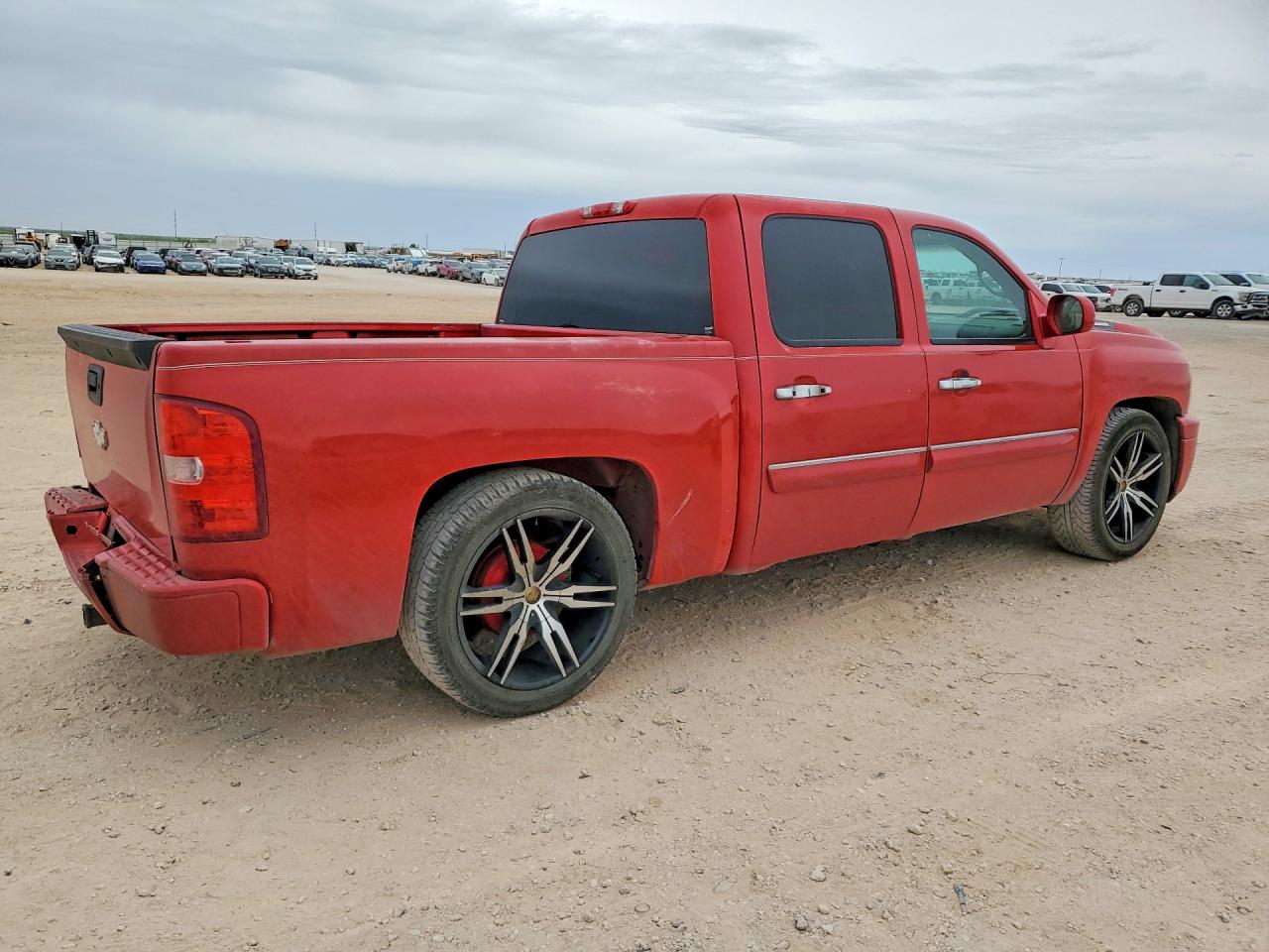 2011 Chevrolet Silverado C1500 Lt Красный vin: 3GCPCSE06BG263988