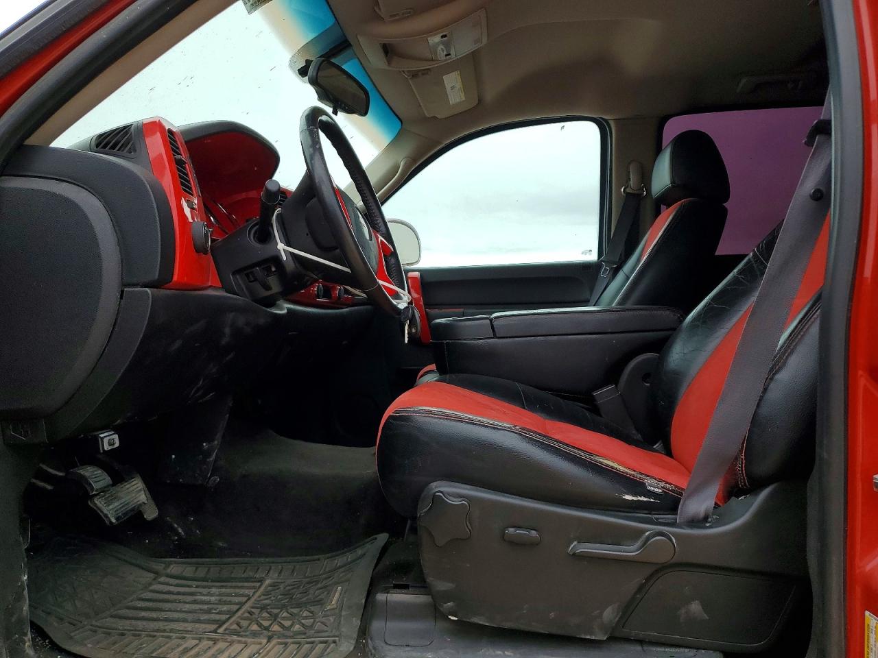 2011 Chevrolet Silverado C1500 Lt Красный vin: 3GCPCSE06BG263988