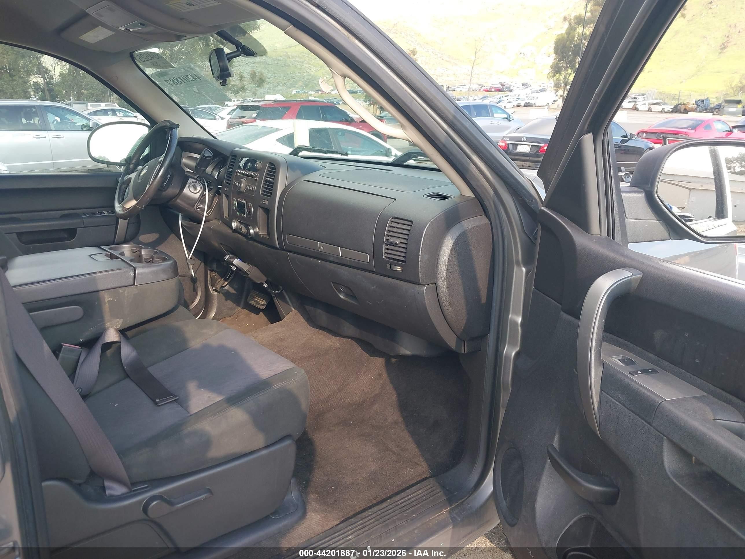 2012 Chevrolet Silverado 1500 Lt Gray vin: 3GCPCSE06CG208779