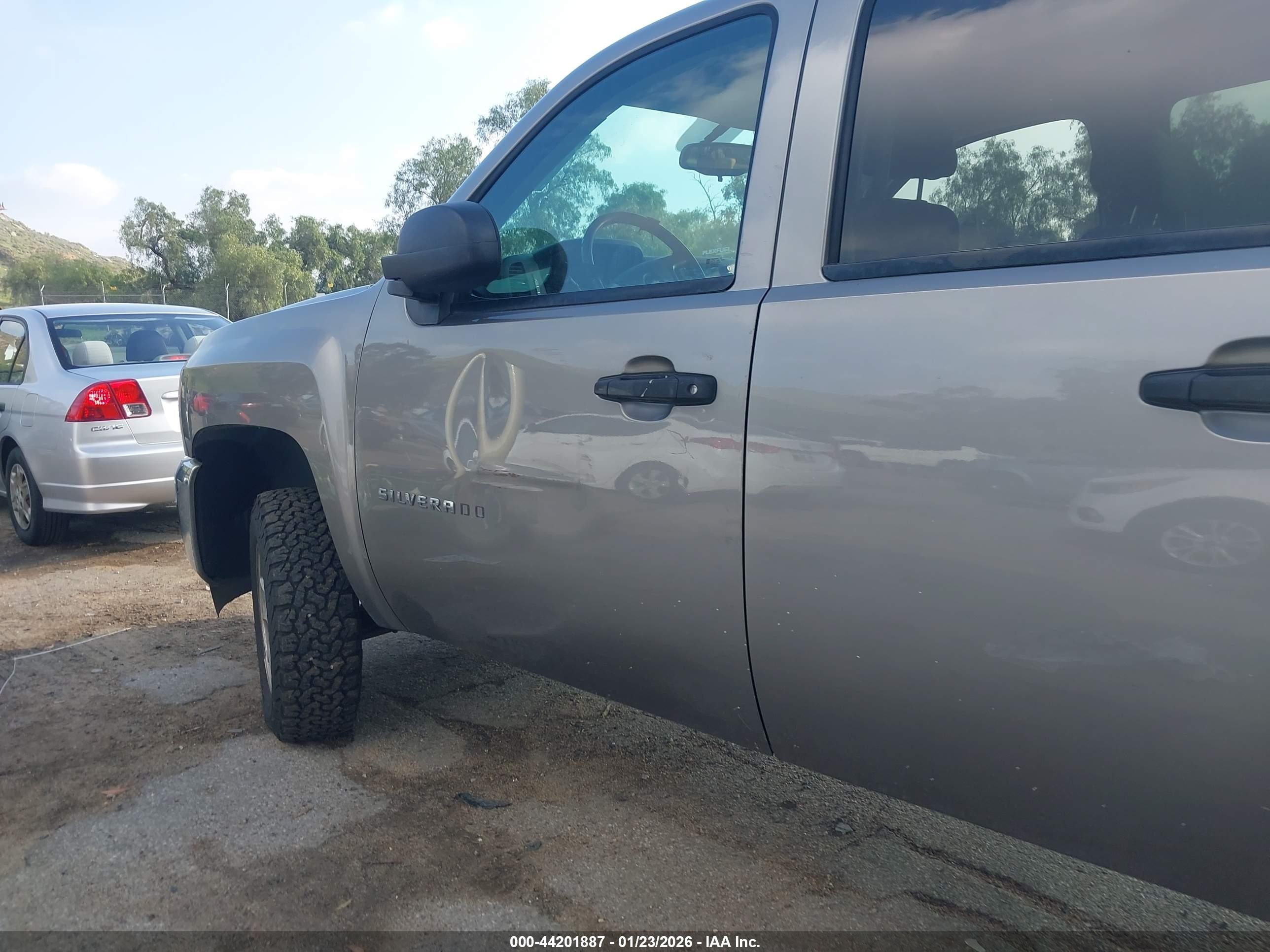 2012 Chevrolet Silverado 1500 Lt Gray vin: 3GCPCSE06CG208779