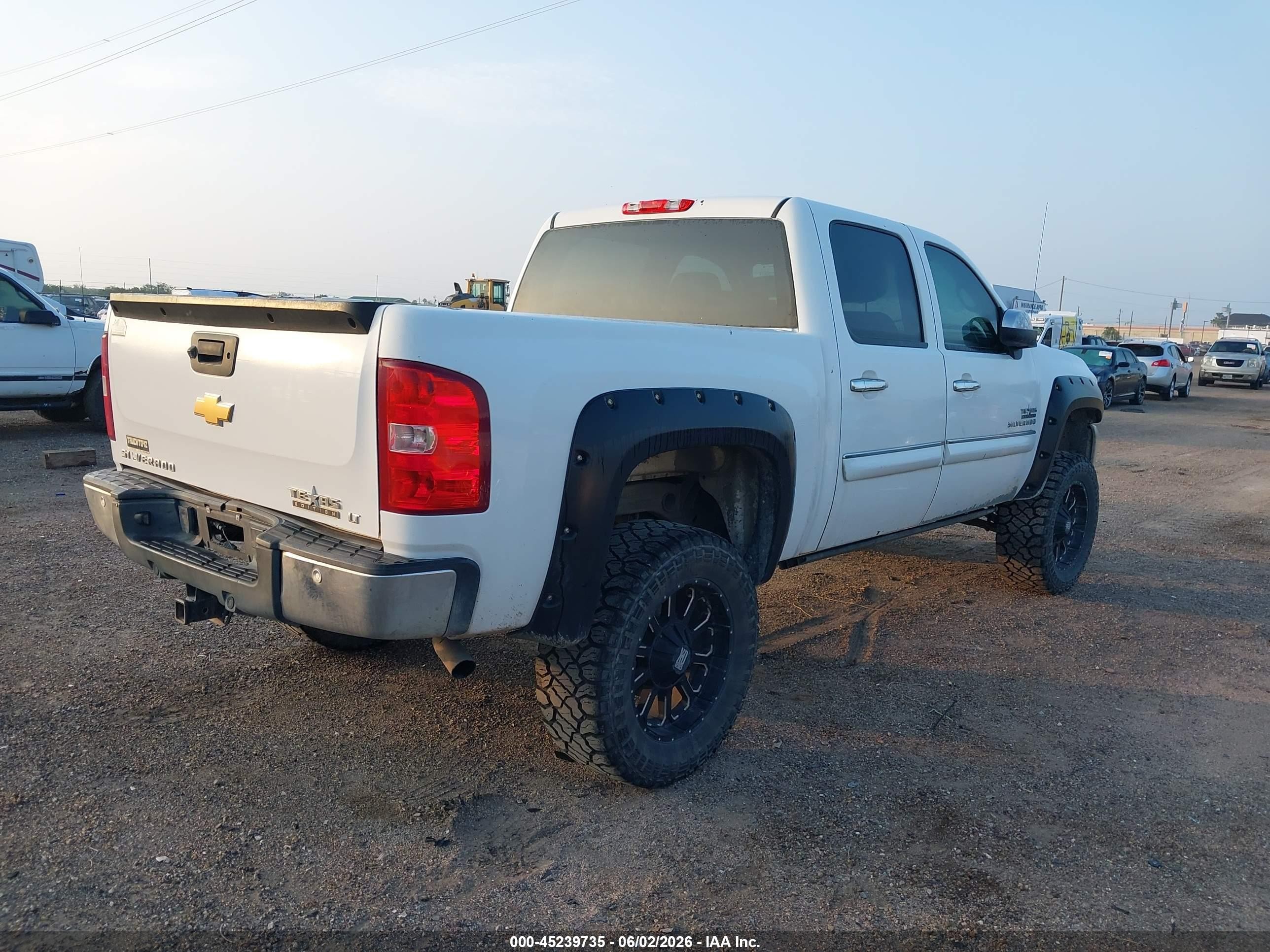 2012 Chevrolet Silverado 1500 Lt Белый vin: 3GCPCSE06CG209351