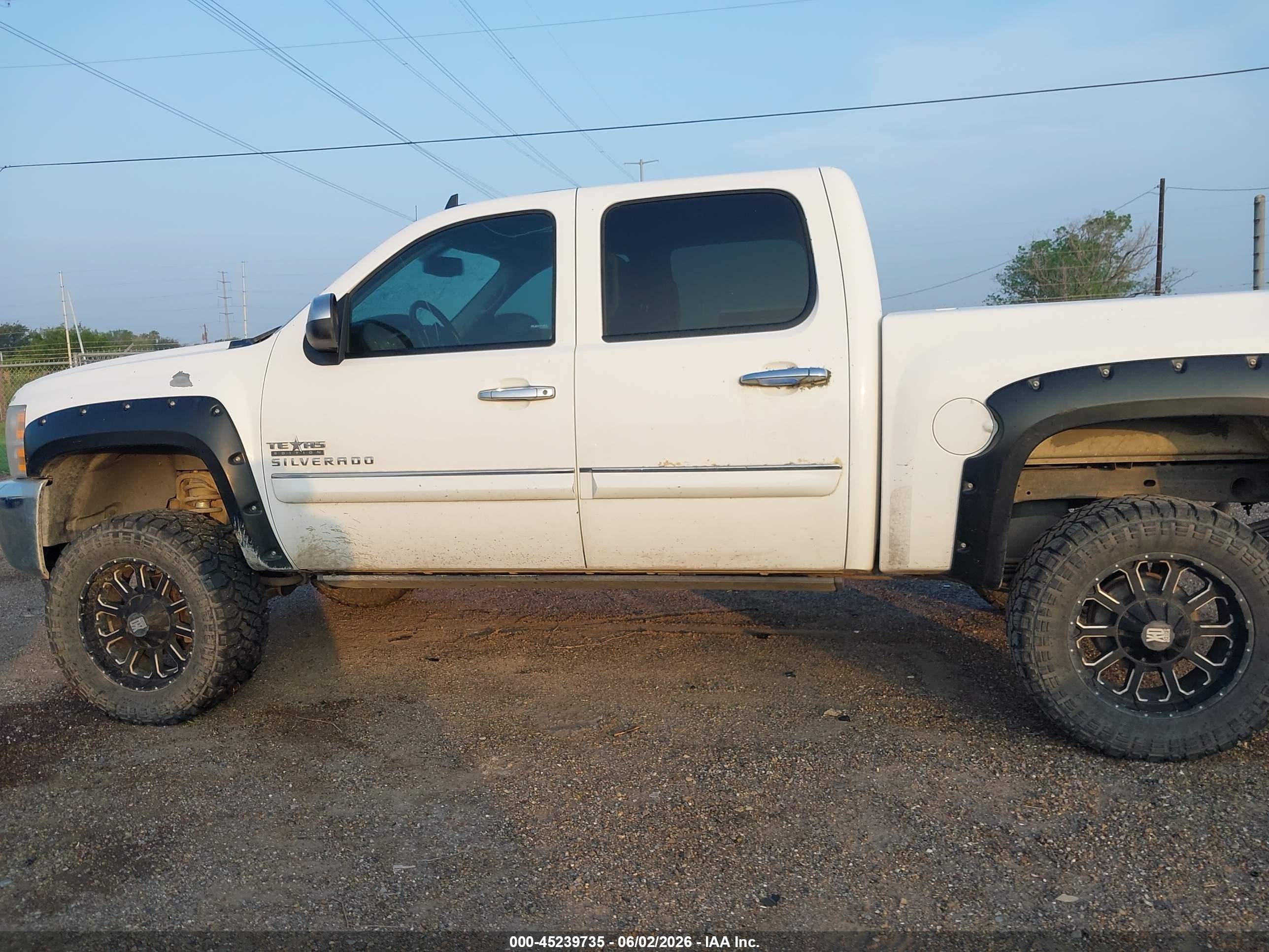 2012 Chevrolet Silverado 1500 Lt Белый vin: 3GCPCSE06CG209351