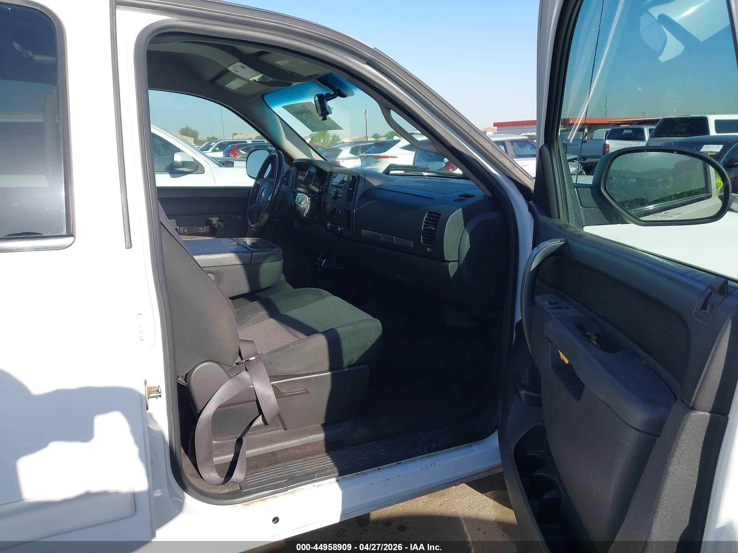 2012 Chevrolet Silverado 1500 Lt White vin: 3GCPCSE06CG290626