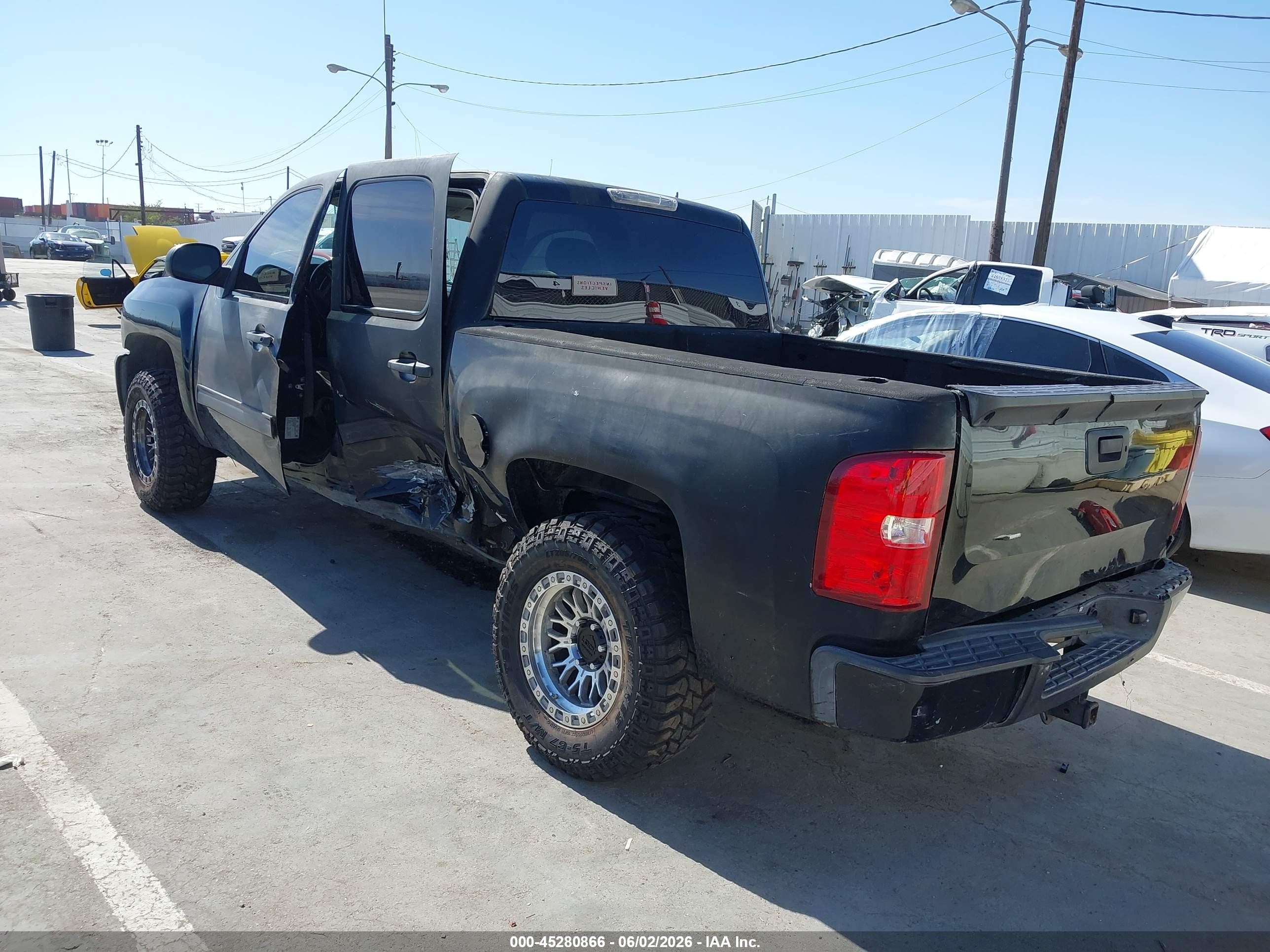 2011 Chevrolet Silverado 1500 Lt Black vin: 3GCPCSE07BG166525