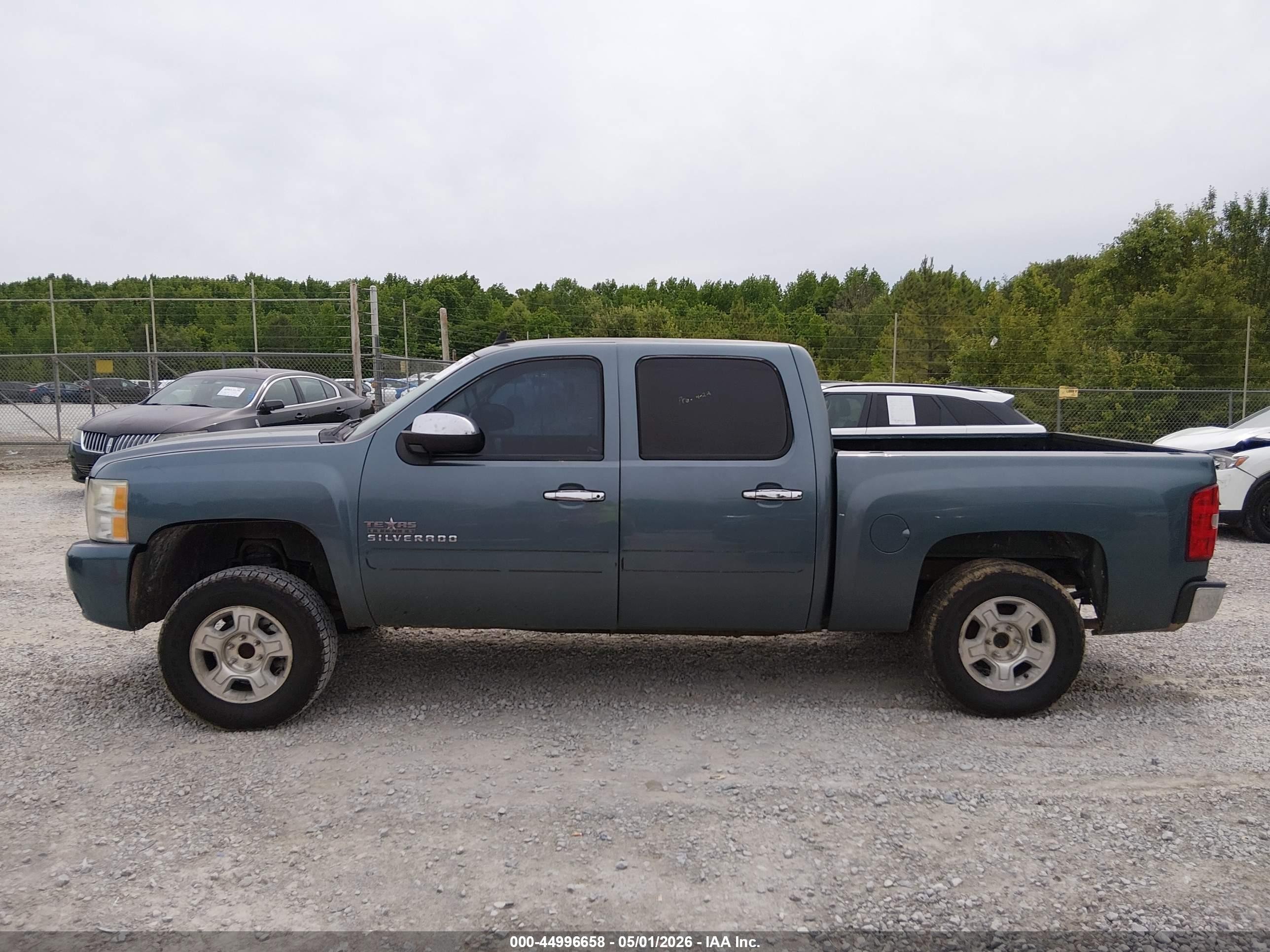 2011 Chevrolet Silverado 1500 Lt Blue vin: 3GCPCSE07BG217473