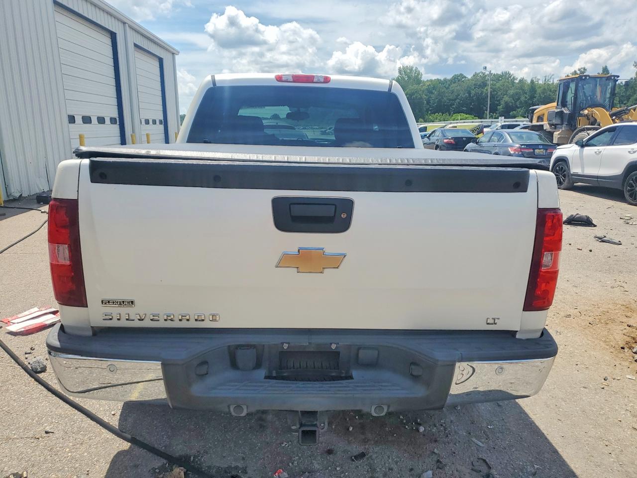 2011 Chevrolet Silverado C1500 Lt White vin: 3GCPCSE07BG248237