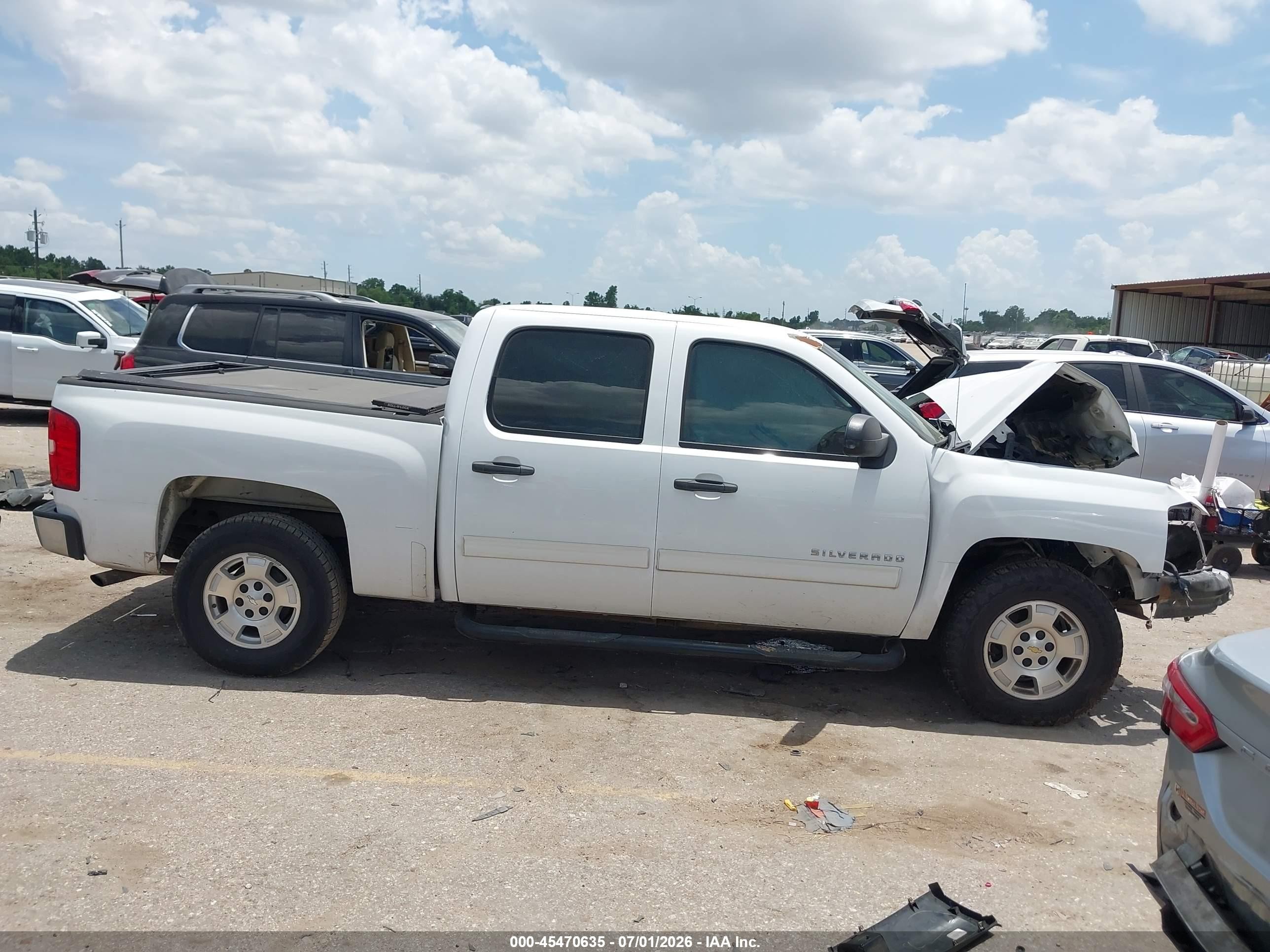 2012 Chevrolet Silverado 1500 Lt White vin: 3GCPCSE07CG117813