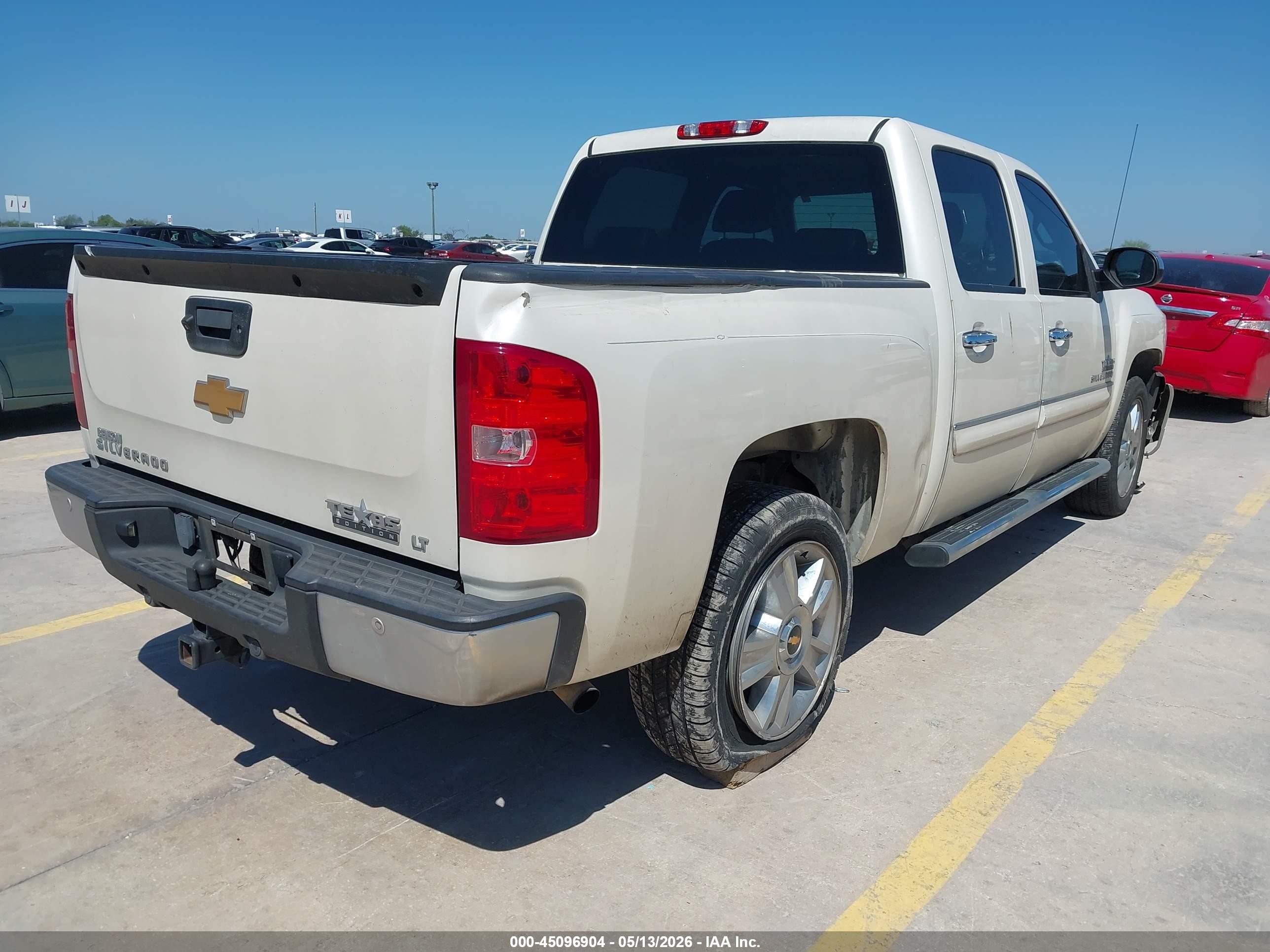 2012 Chevrolet Silverado 1500 Lt White vin: 3GCPCSE07CG288013
