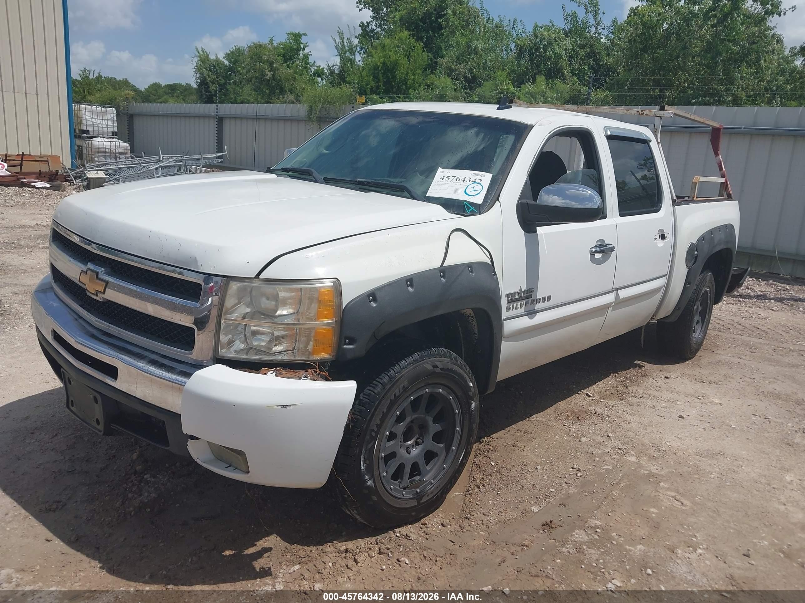 2011 Chevrolet Silverado 1500 Lt White vin: 3GCPCSE08BG203761