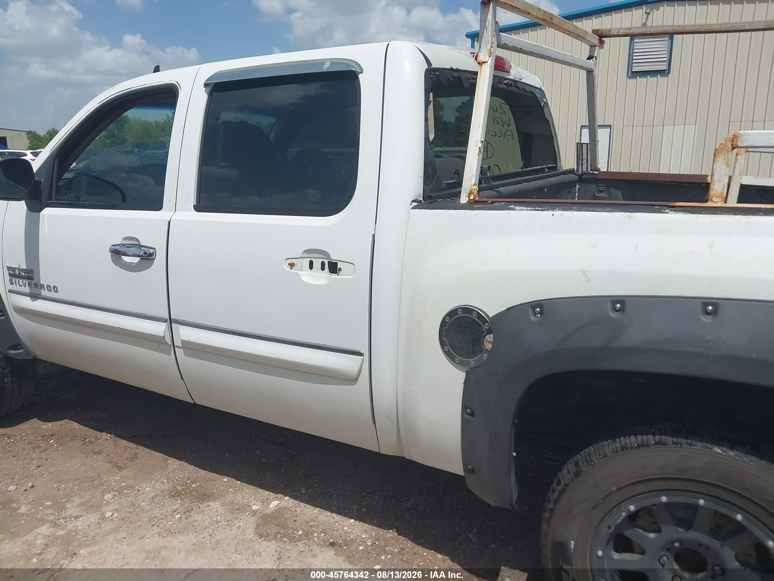 2011 Chevrolet Silverado 1500 Lt White vin: 3GCPCSE08BG203761