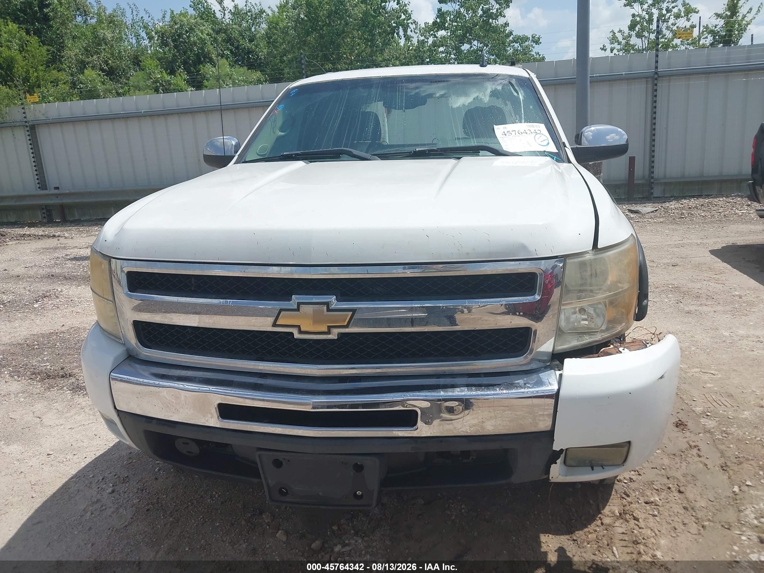 2011 Chevrolet Silverado 1500 Lt White vin: 3GCPCSE08BG203761