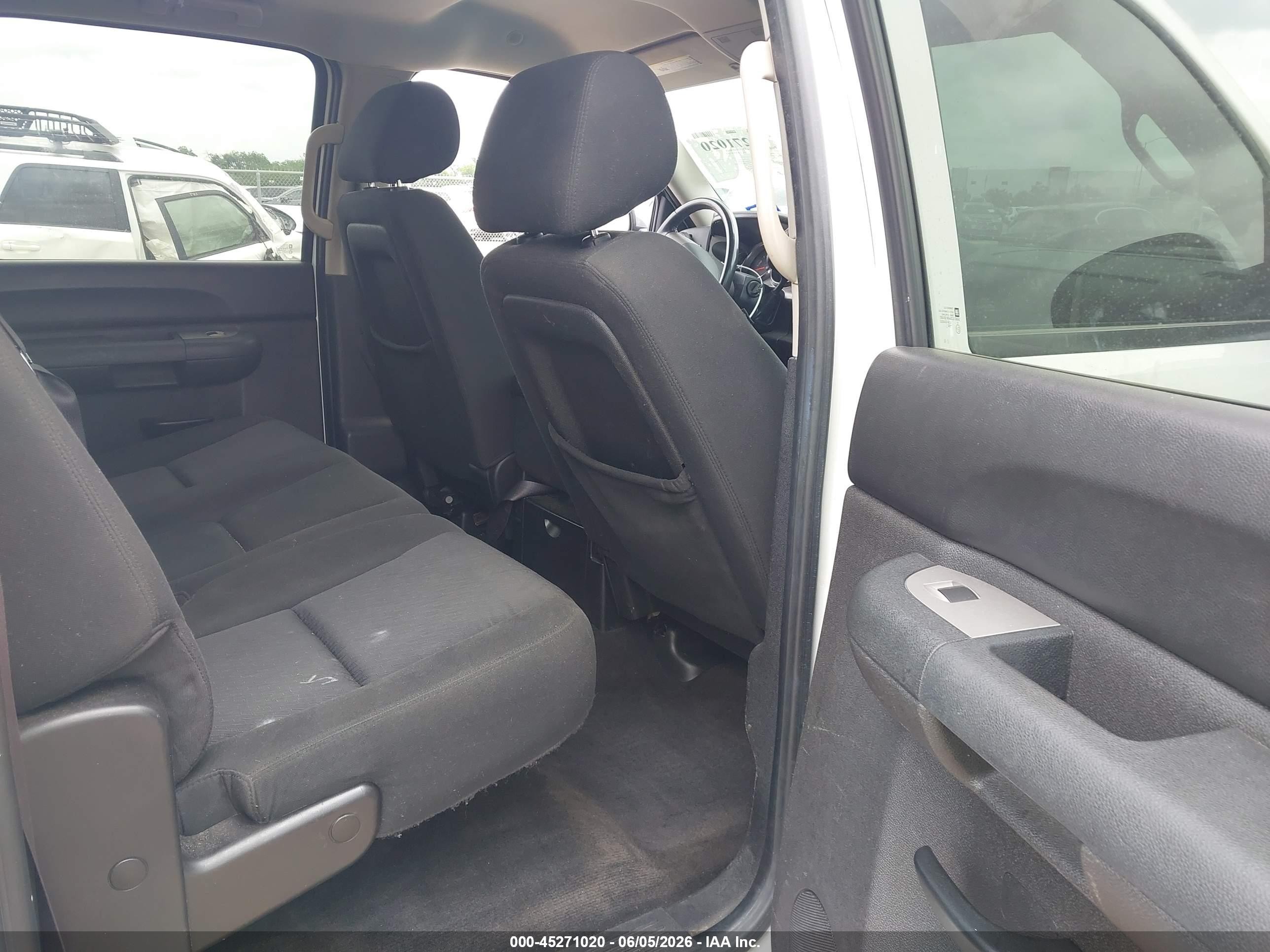 2011 Chevrolet Silverado 1500 Lt White vin: 3GCPCSE08BG286799