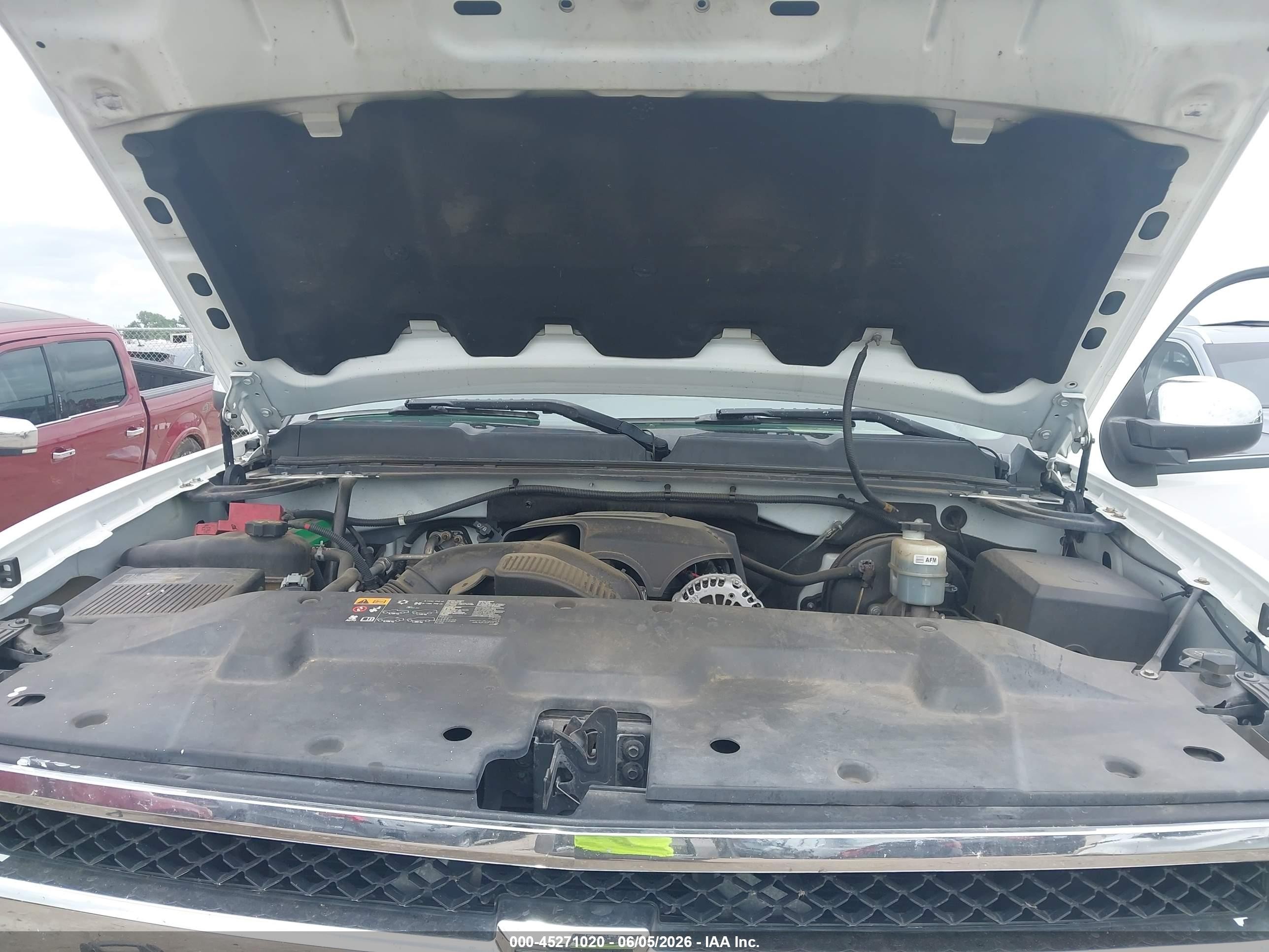 2011 Chevrolet Silverado 1500 Lt White vin: 3GCPCSE08BG286799