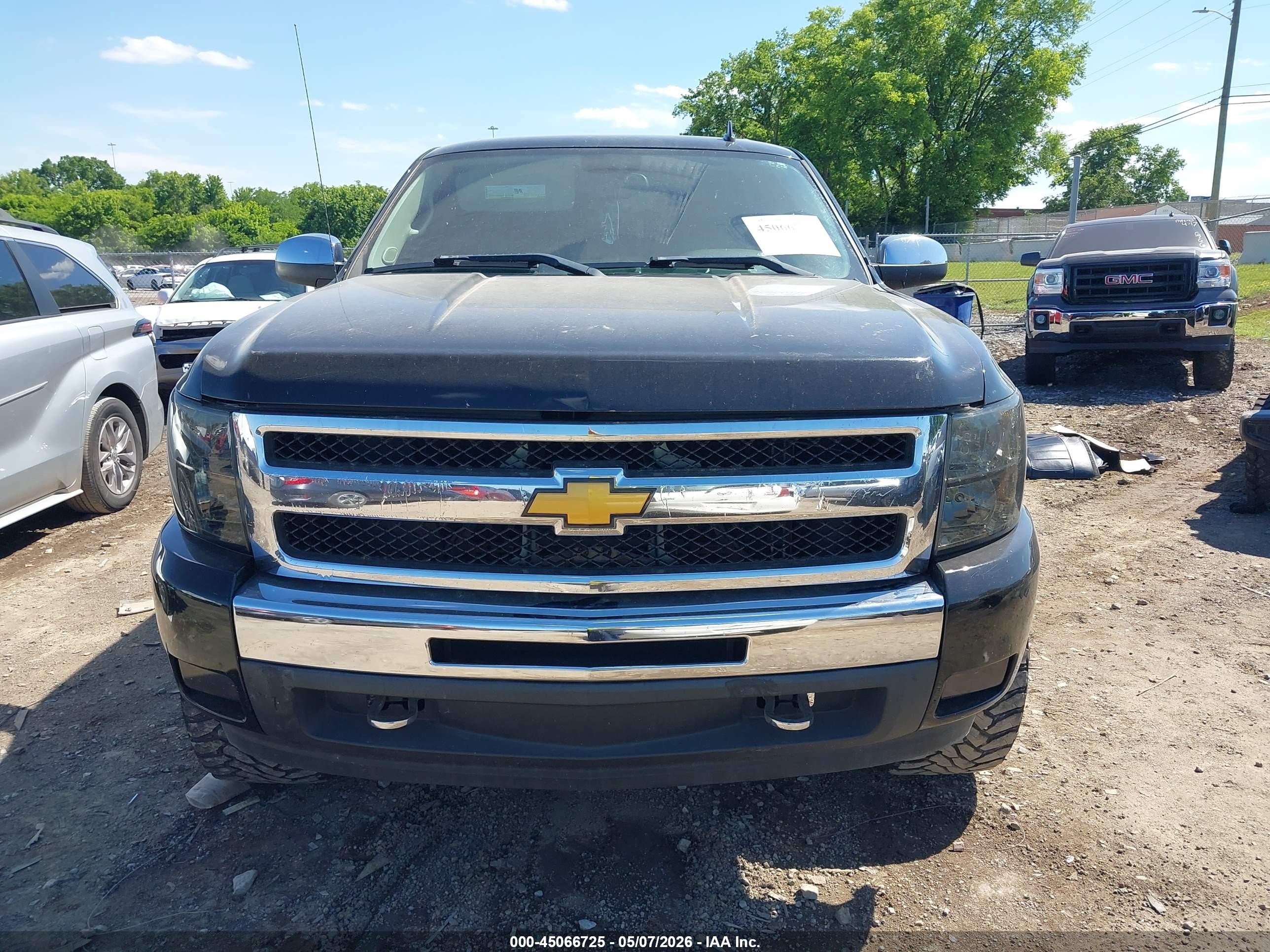 2011 Chevrolet Silverado 1500 Lt Black vin: 3GCPCSE08BG297642