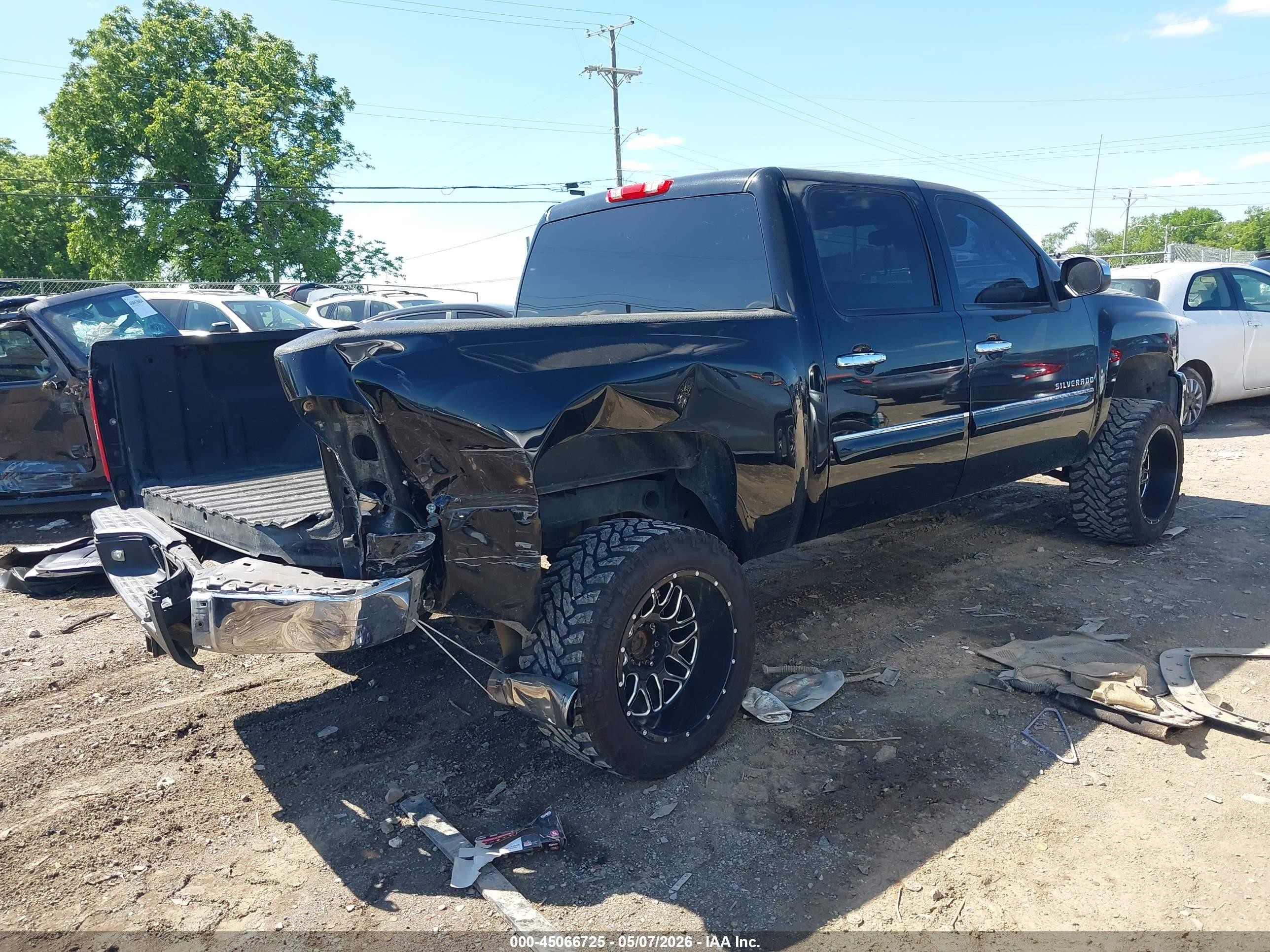 2011 Chevrolet Silverado 1500 Lt Black vin: 3GCPCSE08BG297642