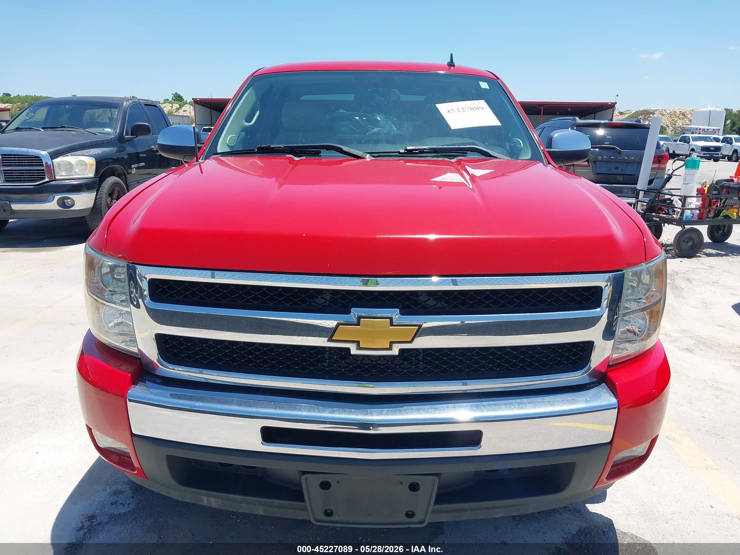 2011 Chevrolet Silverado 1500 Lt Red vin: 3GCPCSE08BG346242
