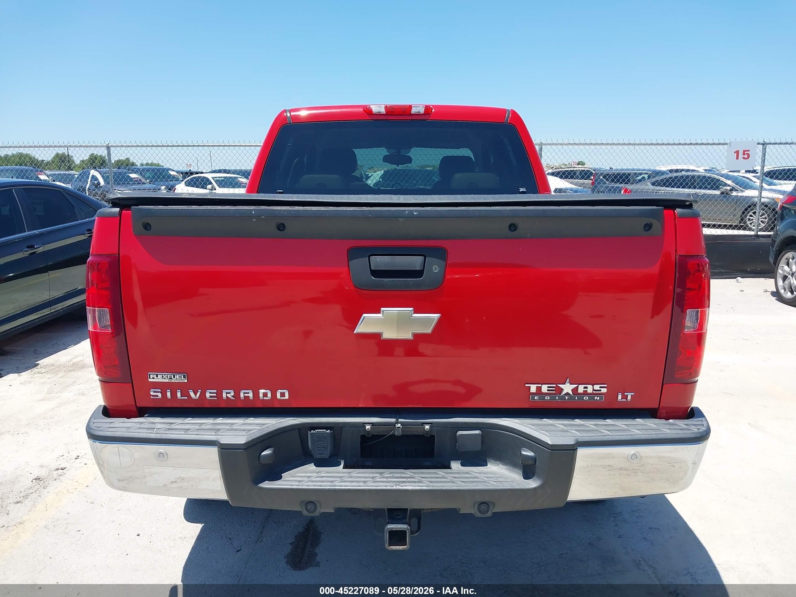 2011 Chevrolet Silverado 1500 Lt Red vin: 3GCPCSE08BG346242