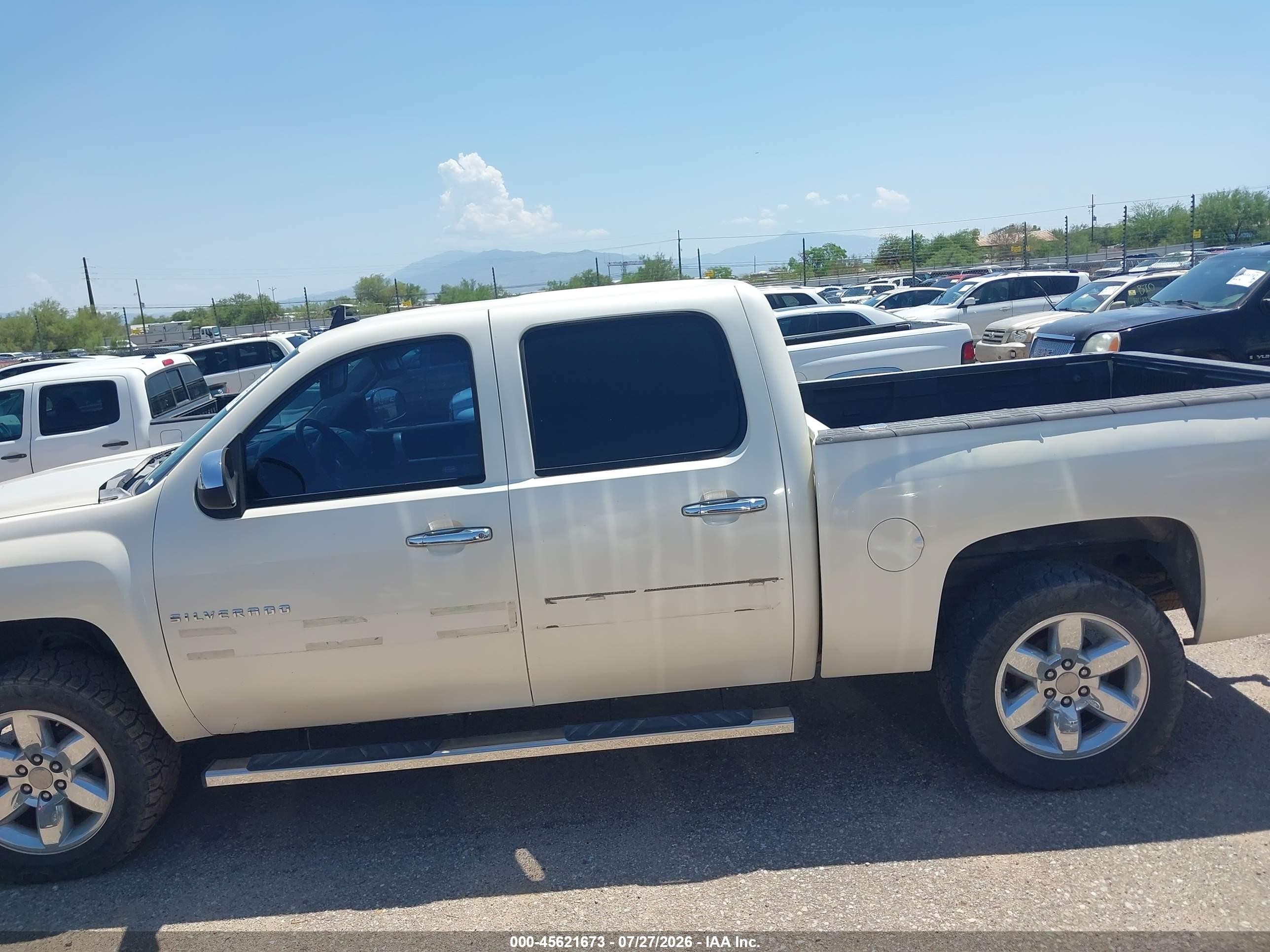 2012 Chevrolet Silverado 1500 Lt Белый vin: 3GCPCSE08CG157883