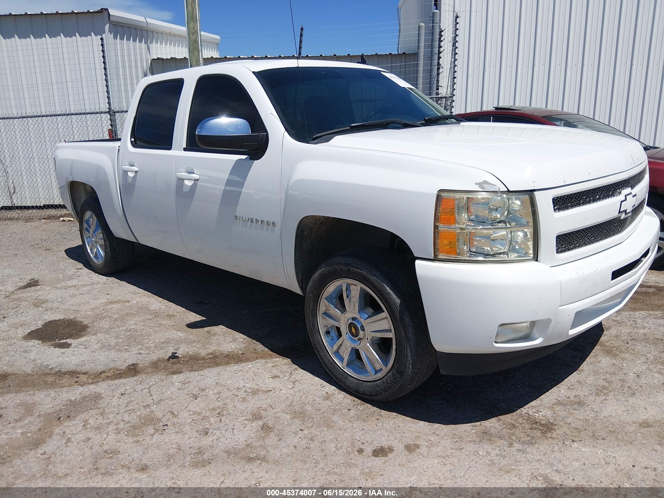2013 Chevrolet Silverado 1500 Lt White vin: 3GCPCSE08DG137988
