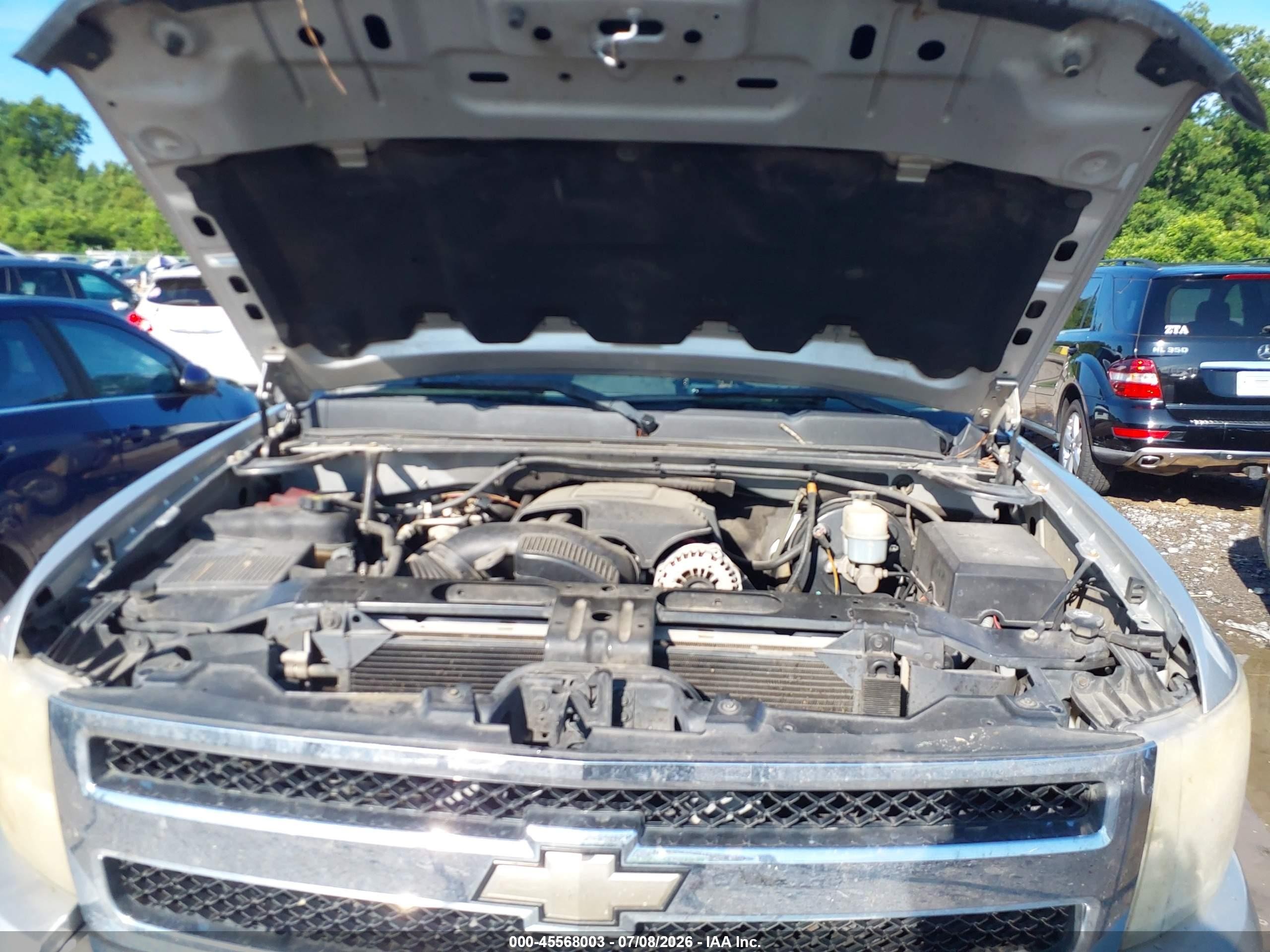 2011 Chevrolet Silverado 1500 Lt Silver vin: 3GCPCSE09BG155820