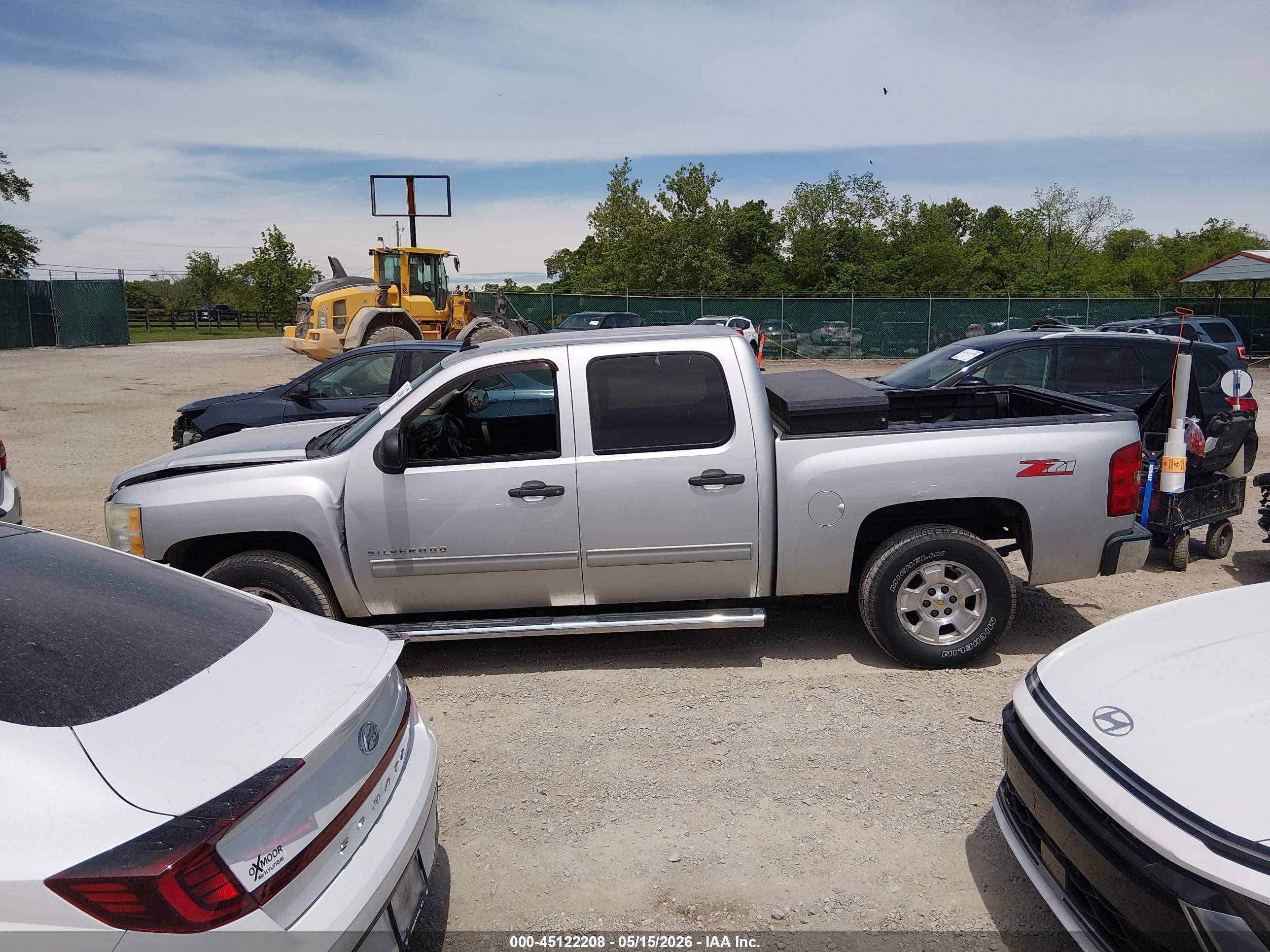 2011 Chevrolet Silverado 1500 Lt Gray vin: 3GCPCSE09BG209455