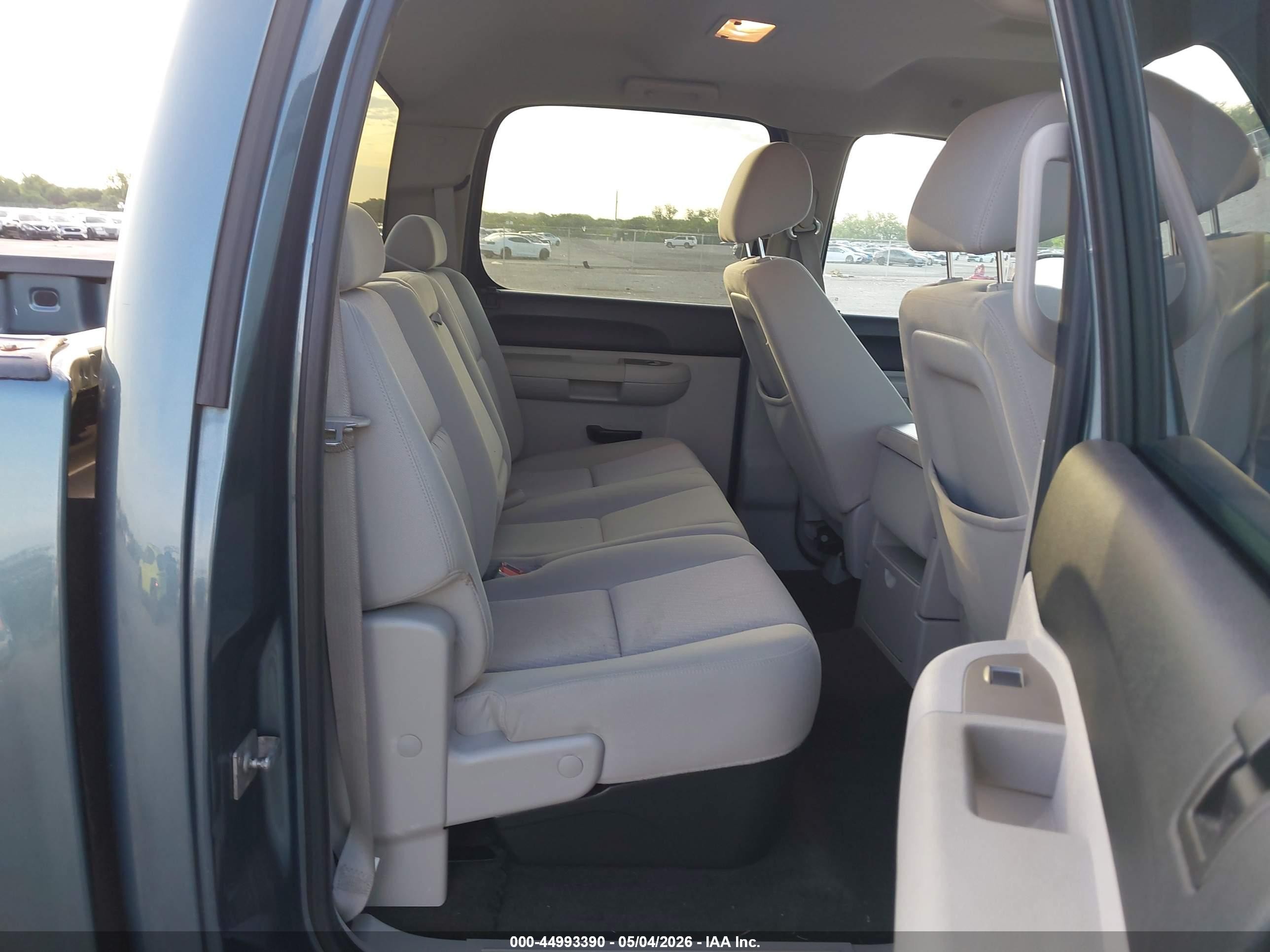 2011 Chevrolet Silverado 1500 Lt Gray vin: 3GCPCSE09BG284950