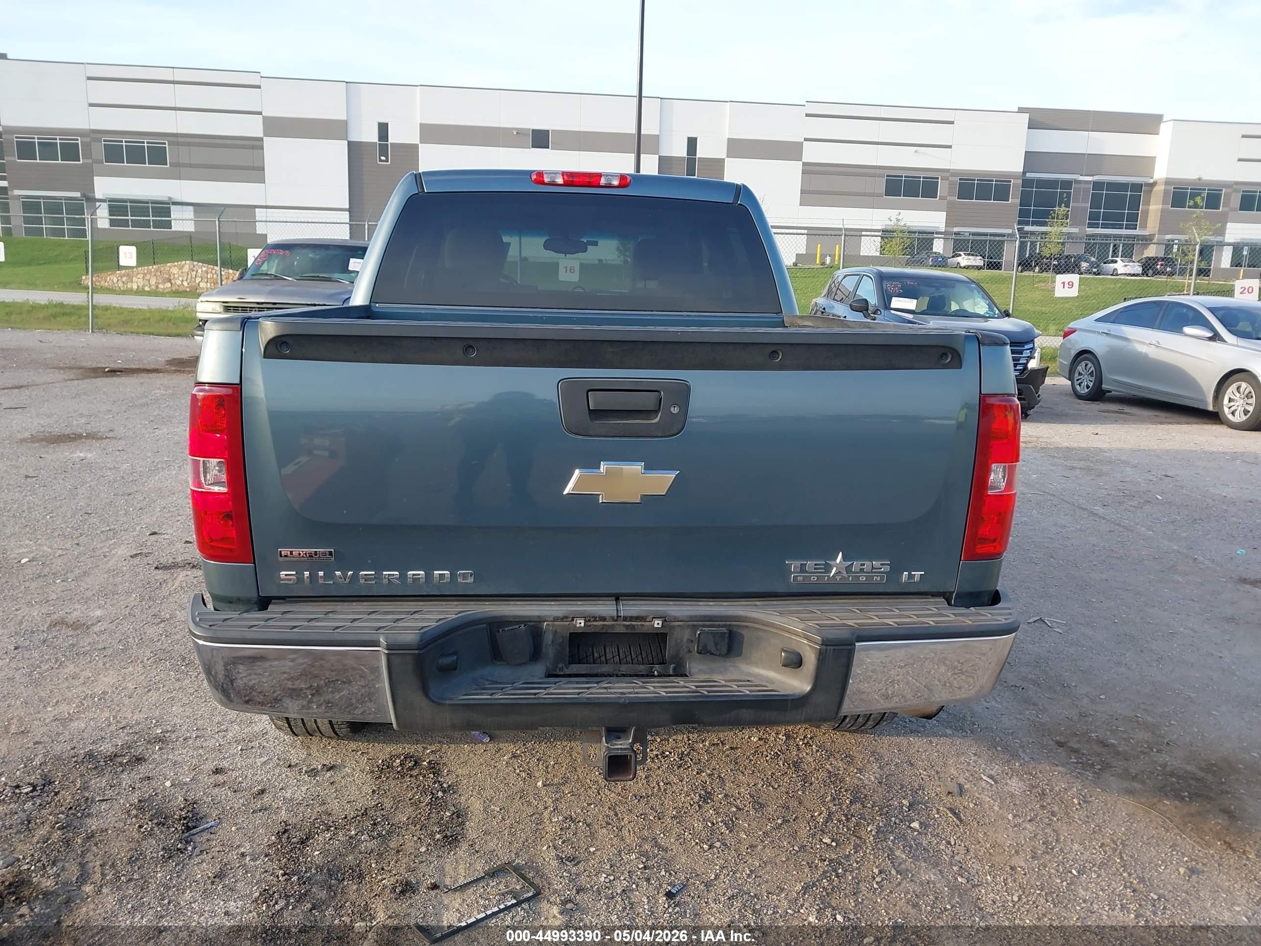 2011 Chevrolet Silverado 1500 Lt Gray vin: 3GCPCSE09BG284950