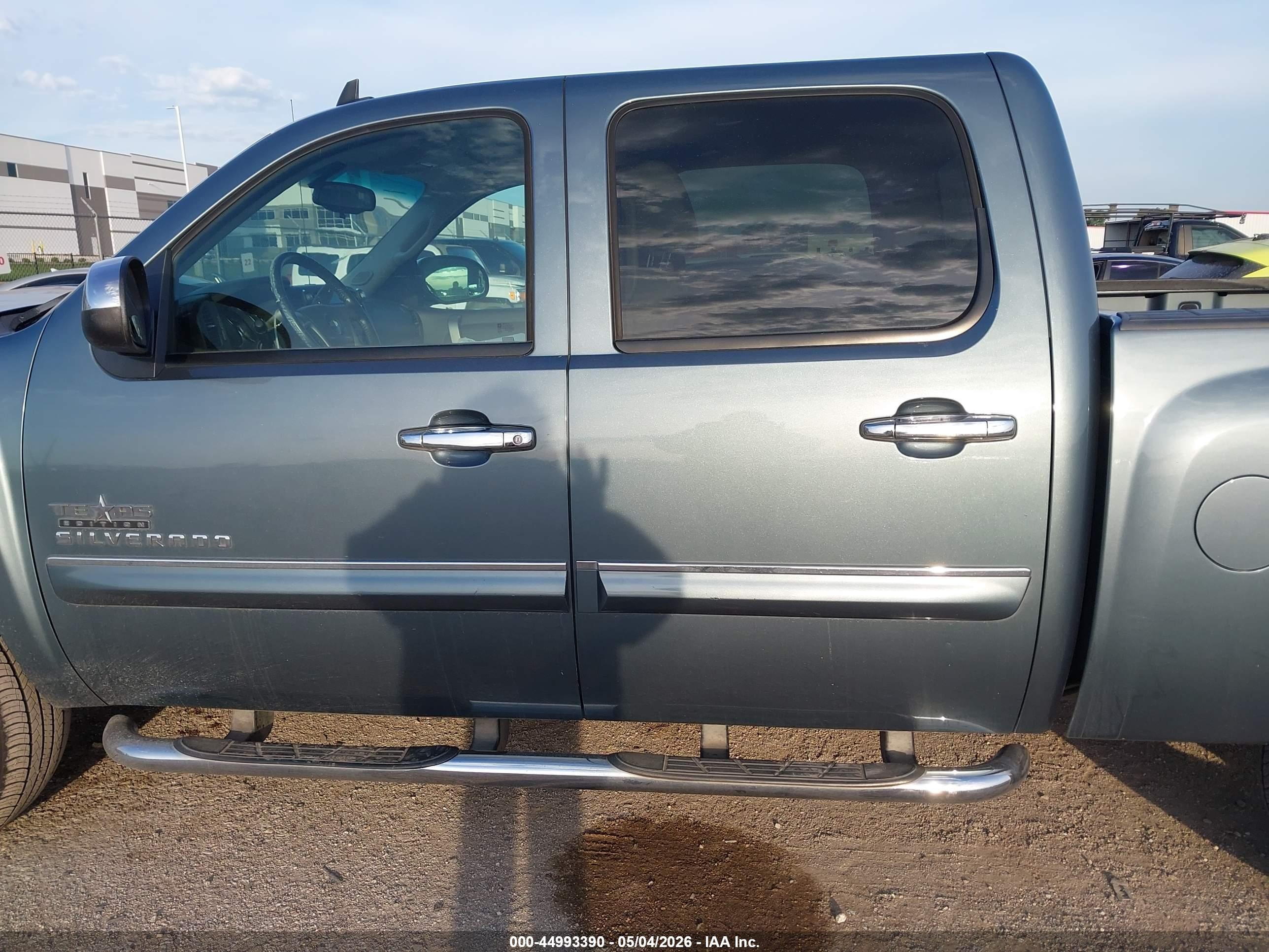 2011 Chevrolet Silverado 1500 Lt Gray vin: 3GCPCSE09BG284950