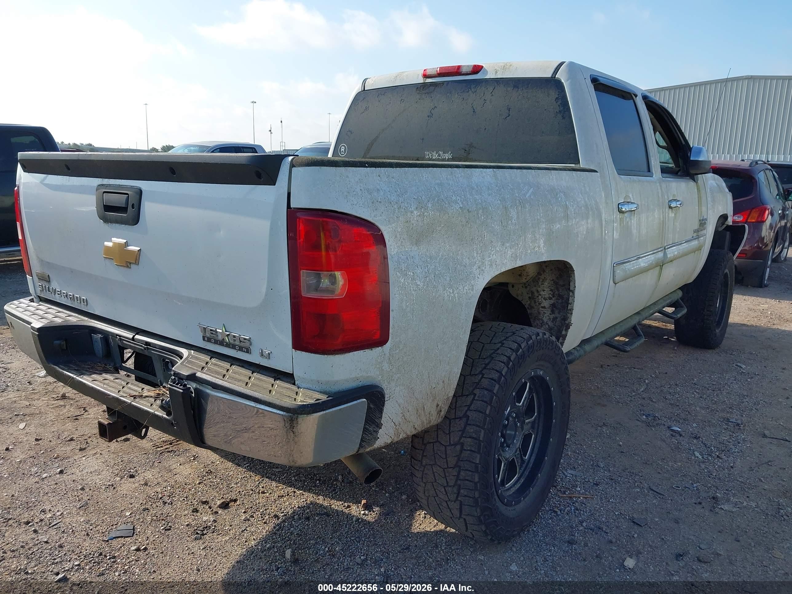2011 Chevrolet Silverado 1500 Lt White vin: 3GCPCSE09BG337131
