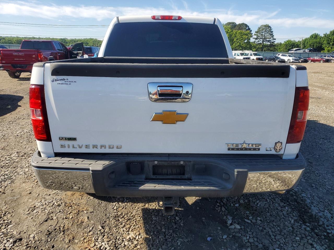 2012 Chevrolet Silverado C1500 Lt White vin: 3GCPCSE09CG122415