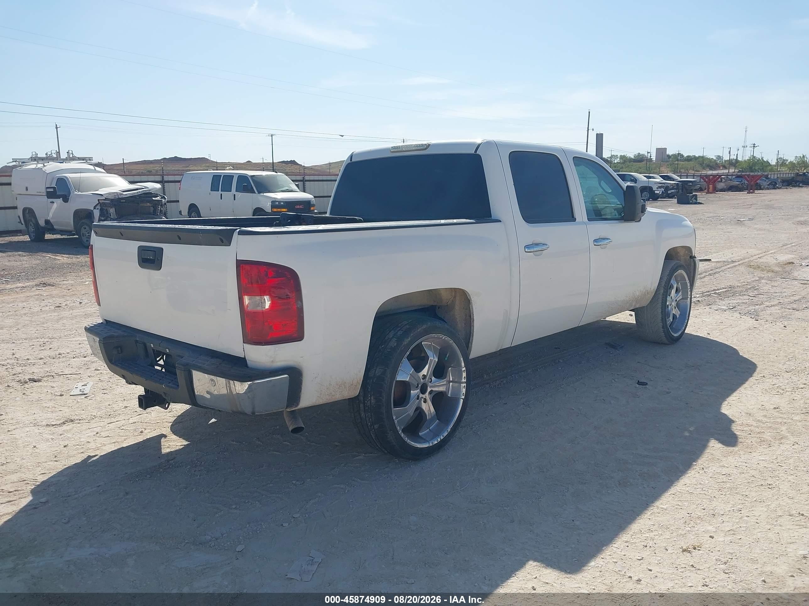 2013 Chevrolet Silverado 1500 Lt White vin: 3GCPCSE09DG214982