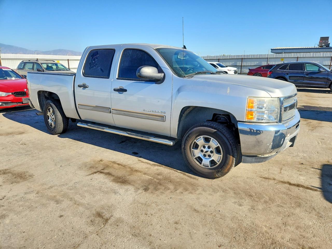 2013 Chevrolet Silverado C1500 Lt Серебряный vin: 3GCPCSE09DG217896
