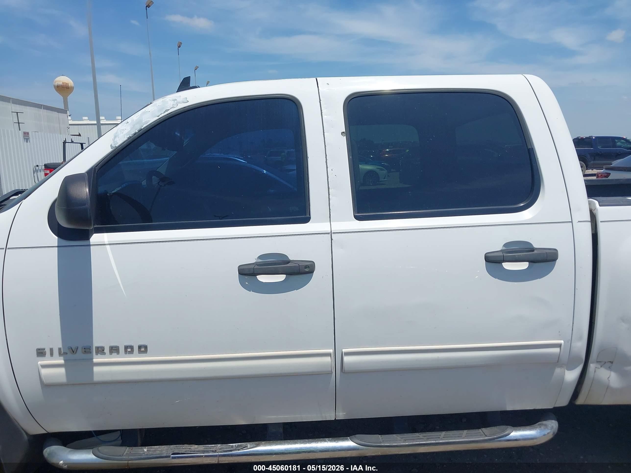 2011 Chevrolet Silverado 1500 Lt White vin: 3GCPCSE0XBG334996