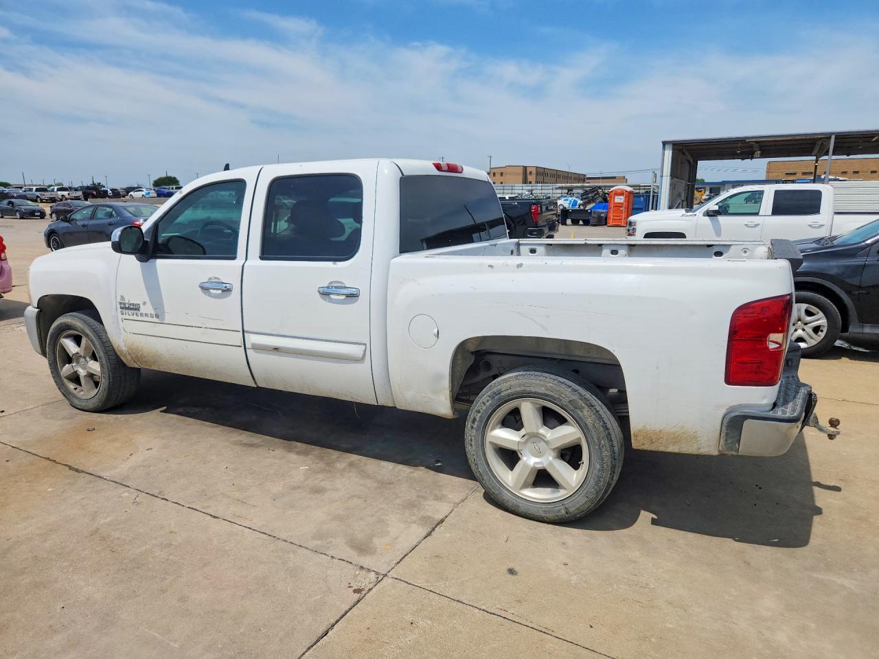 2012 Chevrolet Silverado C1500 Lt White vin: 3GCPCSE0XCG279581