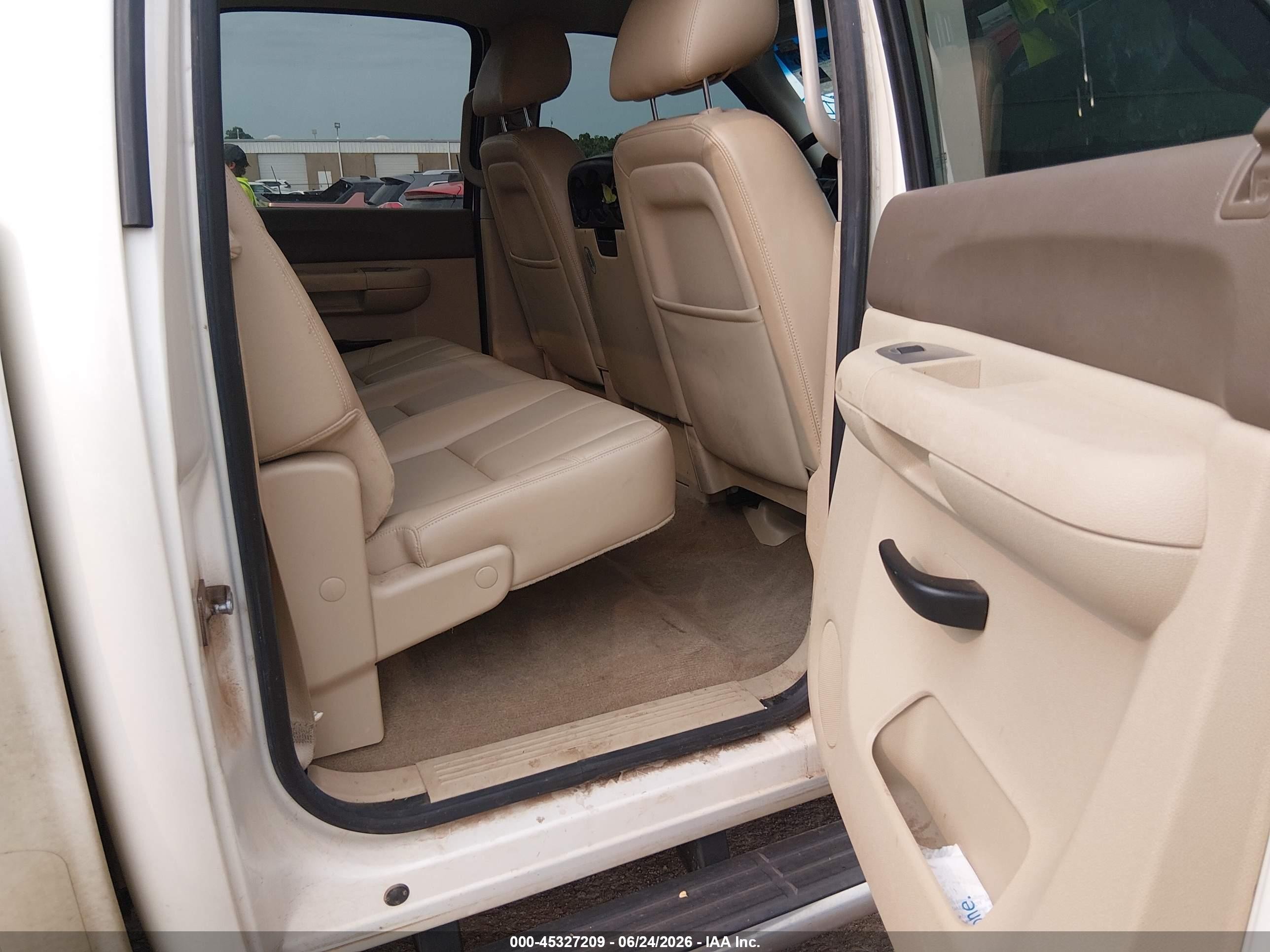 2013 Chevrolet Silverado 1500 Lt White vin: 3GCPCSE0XDG323905