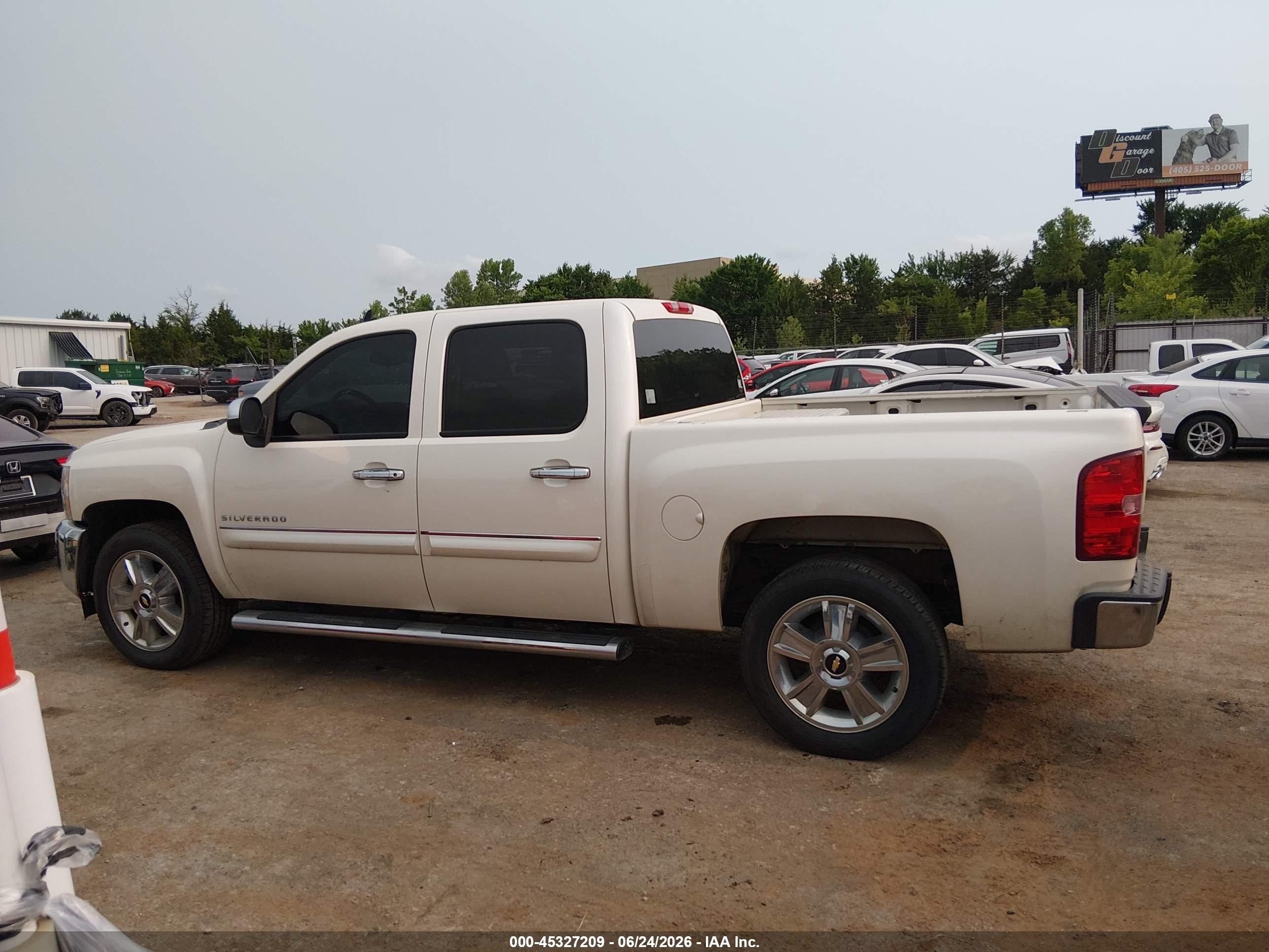 2013 Chevrolet Silverado 1500 Lt White vin: 3GCPCSE0XDG323905