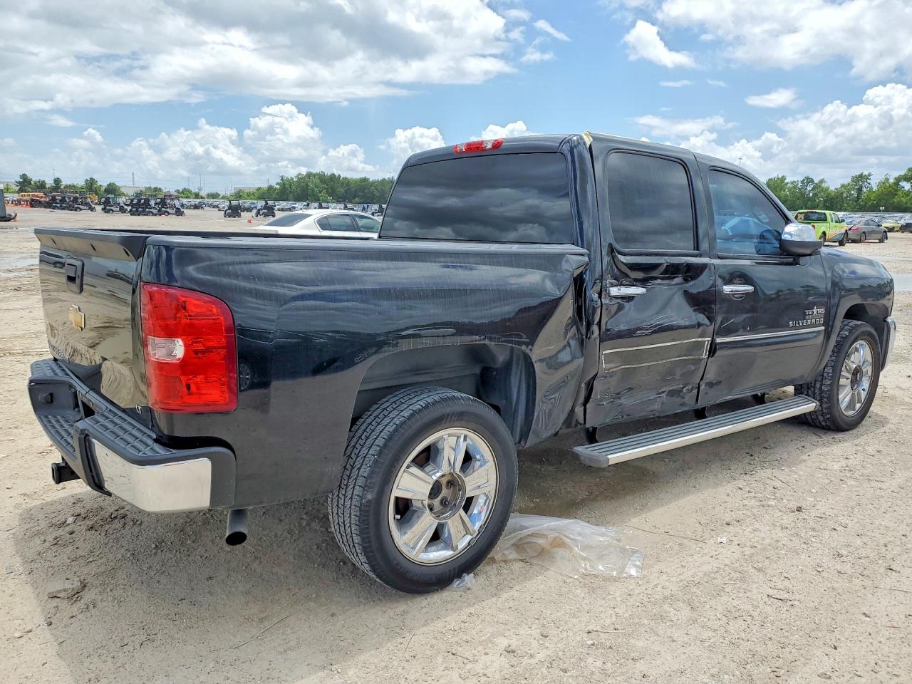 2013 Chevrolet Silverado C1500 Lt Черный vin: 3GCPCSE0XDG374014