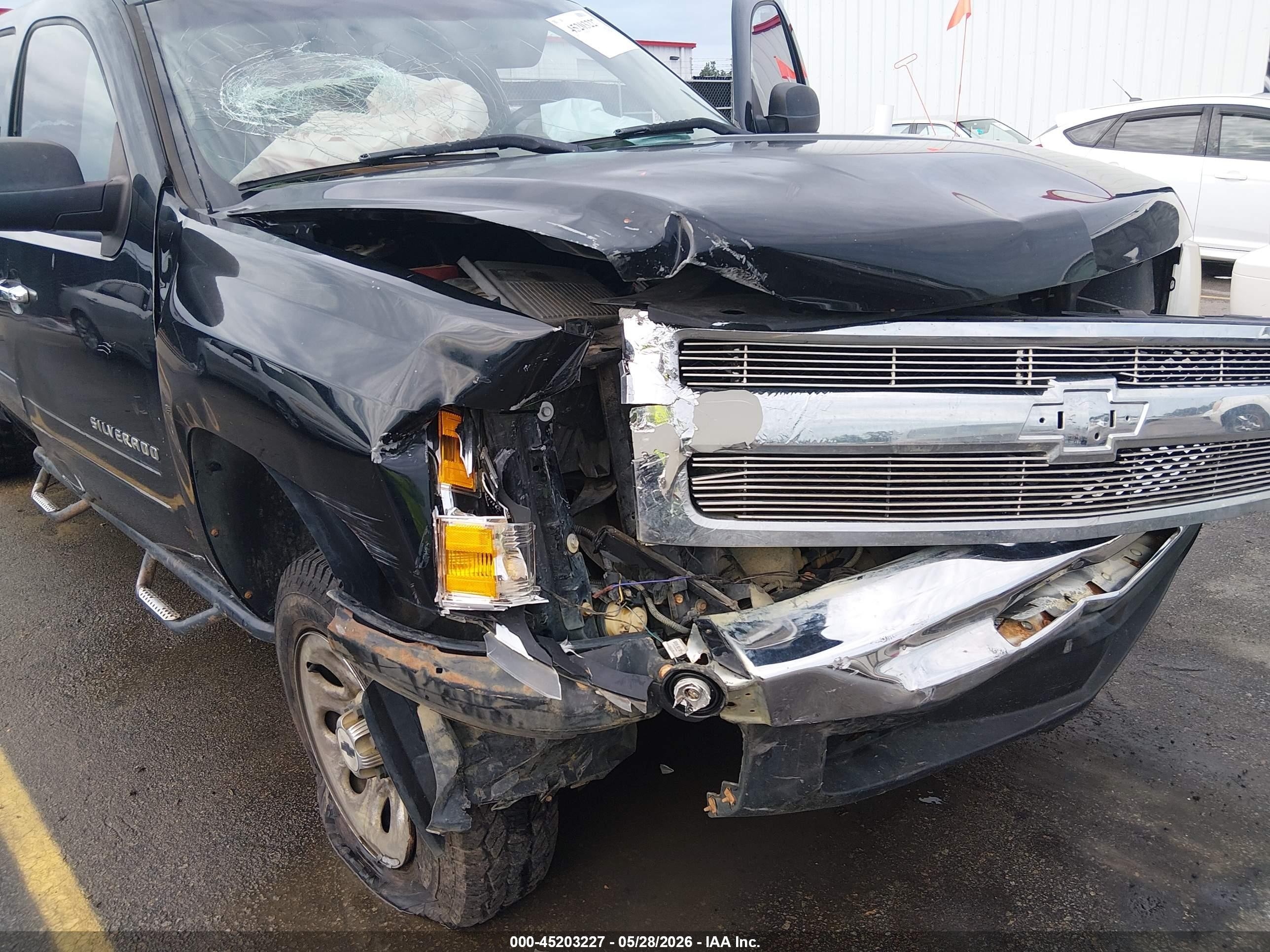 2011 Chevrolet Silverado 1500 Lt Черный vin: 3GCPCSEA0BG156864