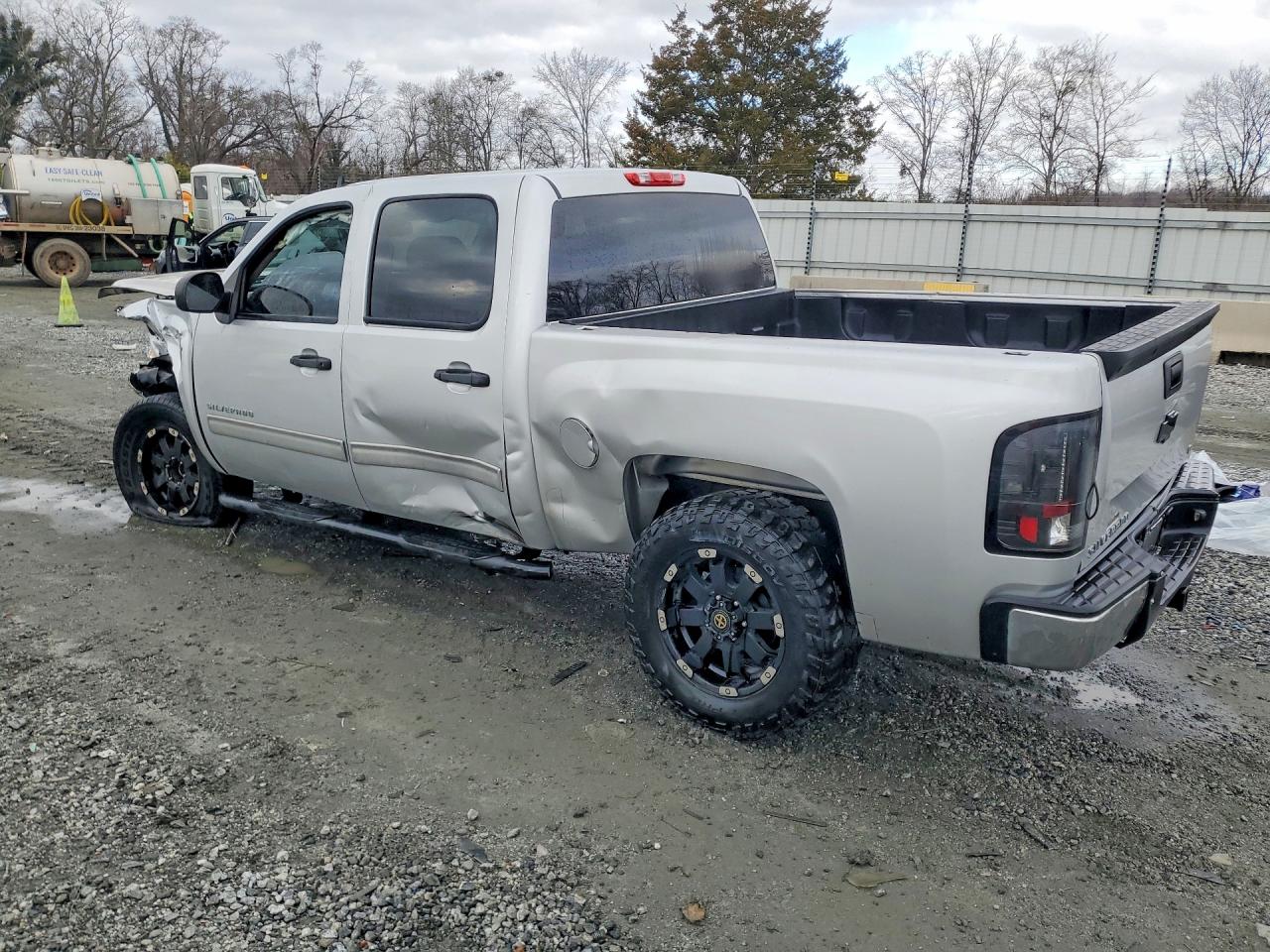 2013 Chevrolet Silverado C1500 Lt Silver vin: 3GCPCSEA0DG113306