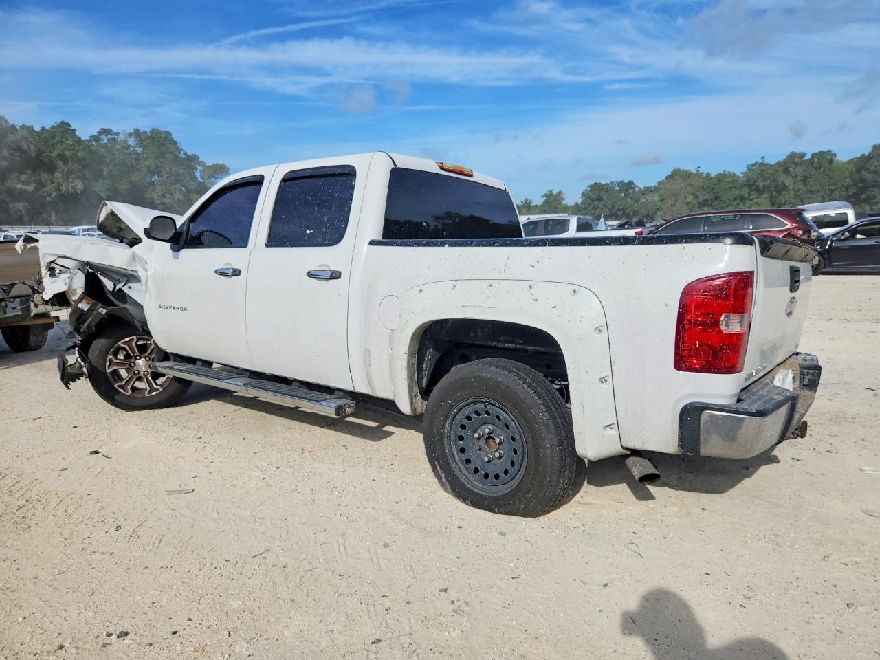 2011 Chevrolet Silverado C1500 Lt White vin: 3GCPCSEA1BG116812