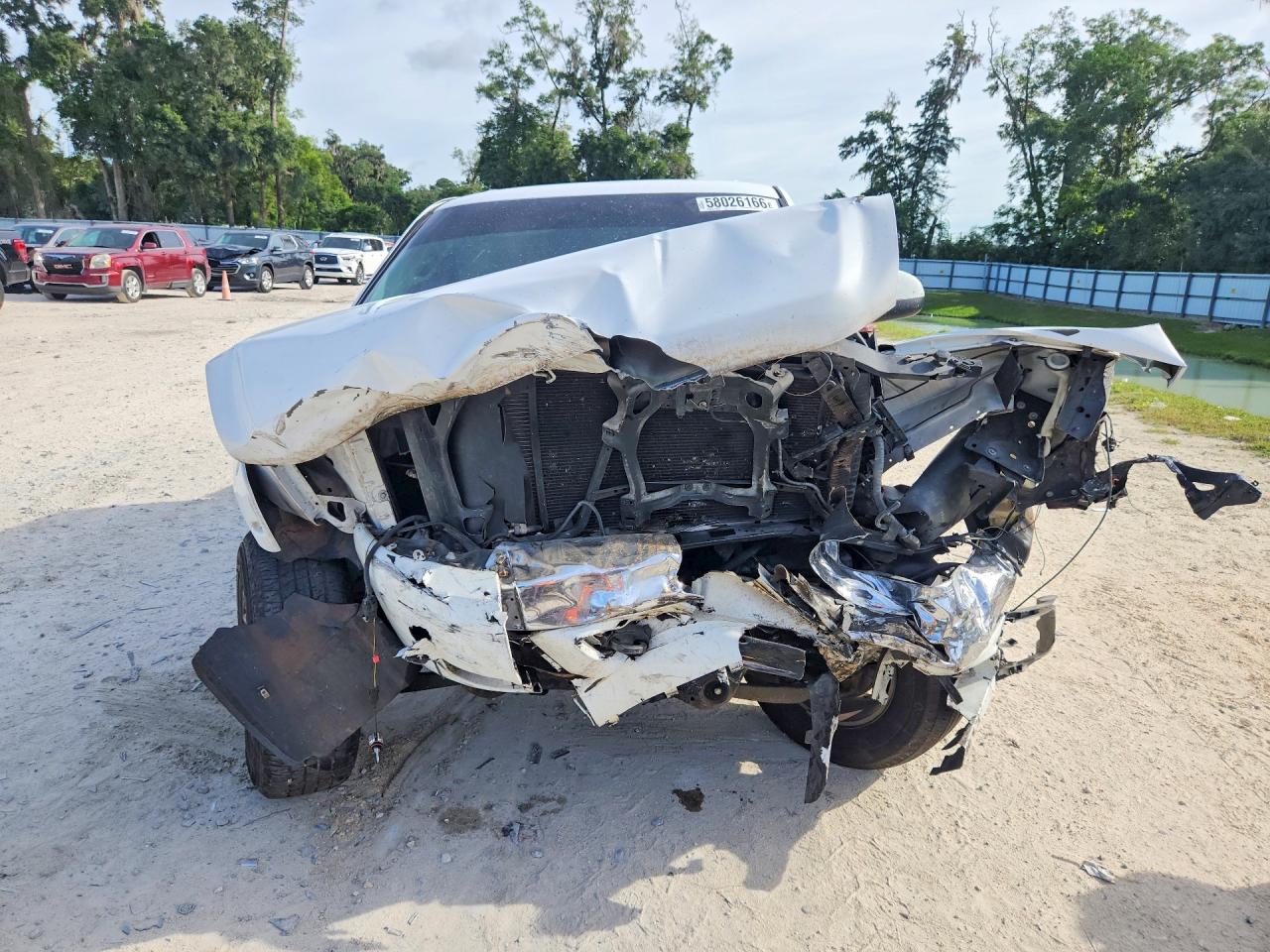 2011 Chevrolet Silverado C1500 Lt White vin: 3GCPCSEA1BG116812