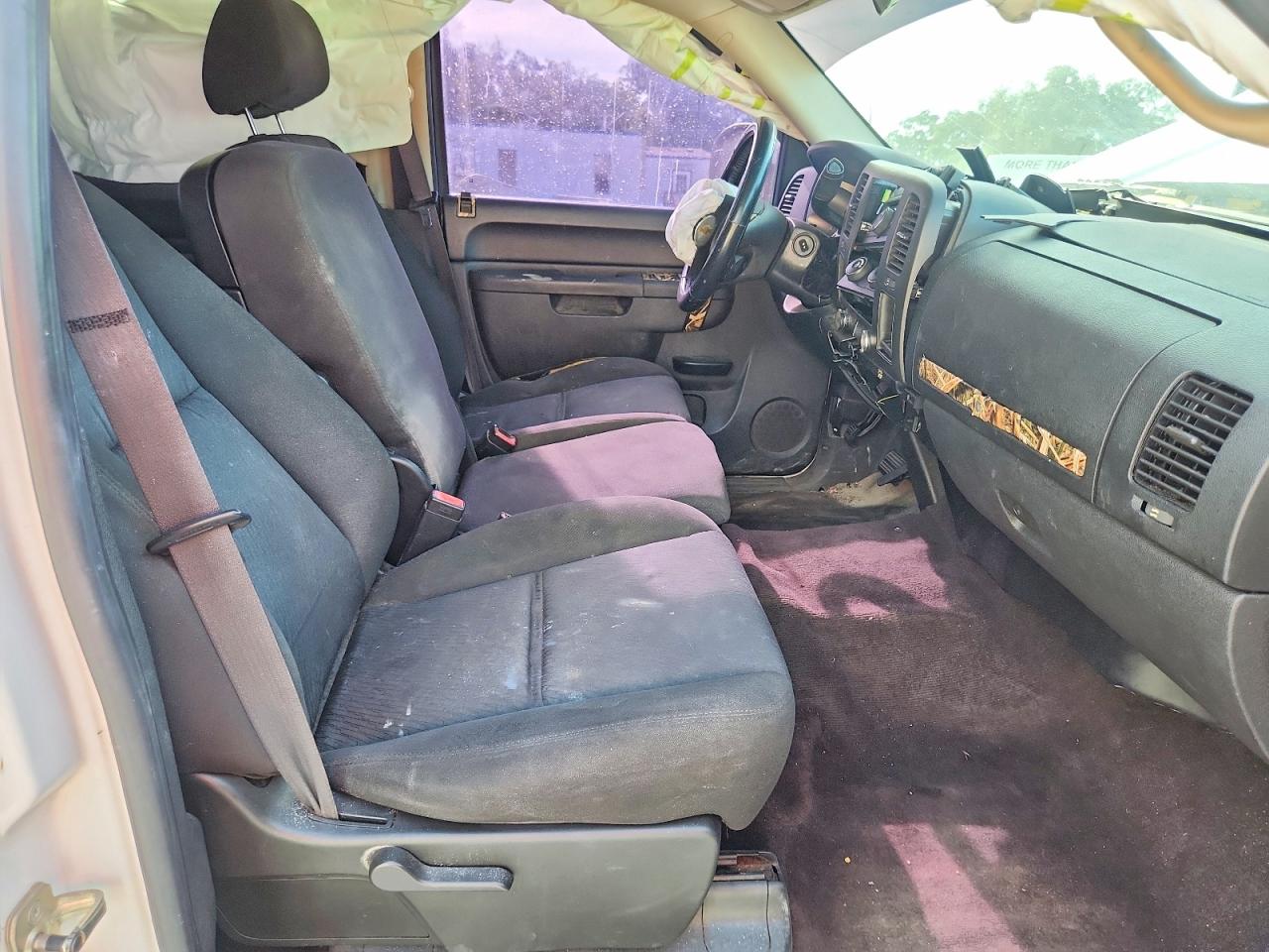 2011 Chevrolet Silverado C1500 Lt White vin: 3GCPCSEA1BG116812