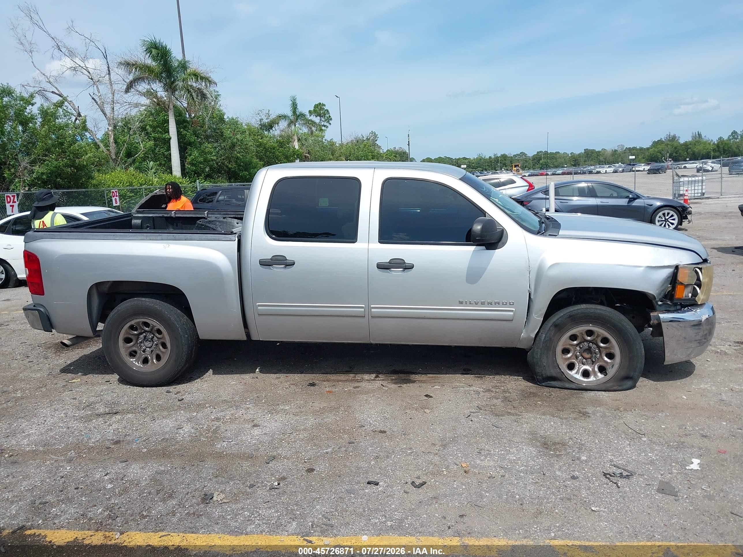2012 Chevrolet Silverado 1500 Lt Silver vin: 3GCPCSEA1CG214885