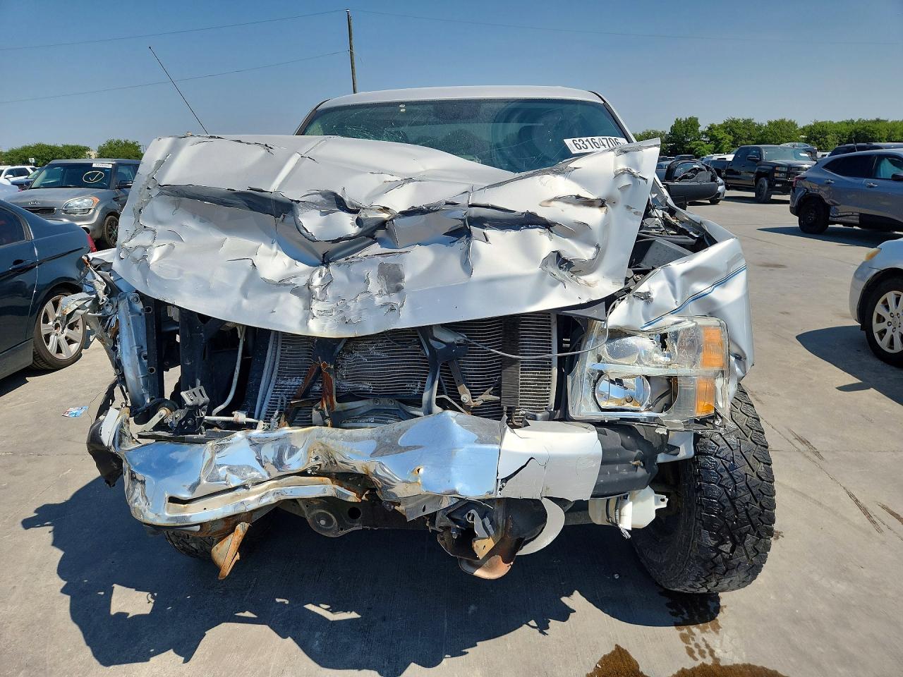 2011 Chevrolet Silverado C1500 Lt Silver vin: 3GCPCSEA3BG143400