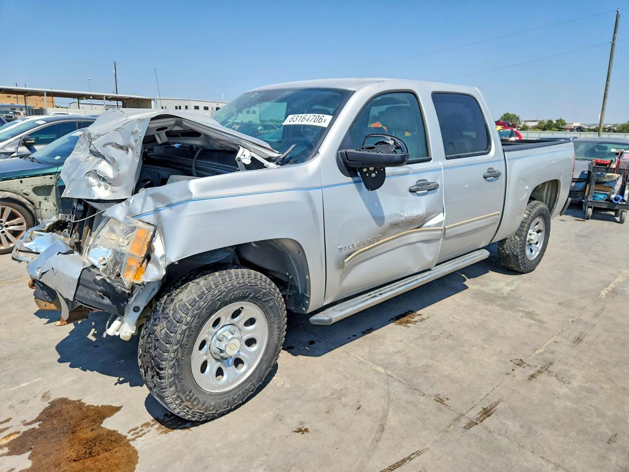 2011 Chevrolet Silverado C1500 Lt Silver vin: 3GCPCSEA3BG143400