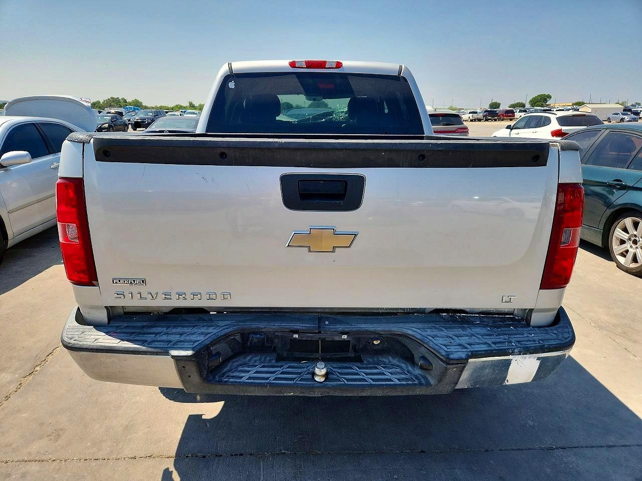 2011 Chevrolet Silverado C1500 Lt Silver vin: 3GCPCSEA3BG143400