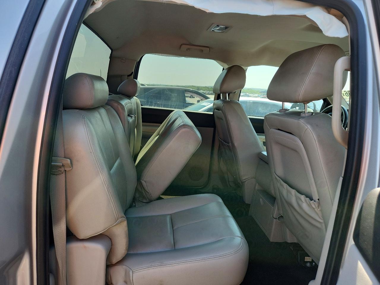 2011 Chevrolet Silverado C1500 Lt Silver vin: 3GCPCSEA3BG143400