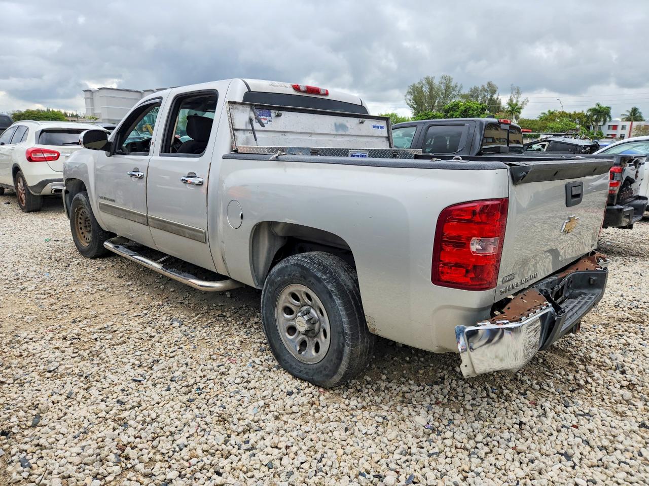 2011 Chevrolet Silverado C1500 Lt Silver vin: 3GCPCSEA4BG152655