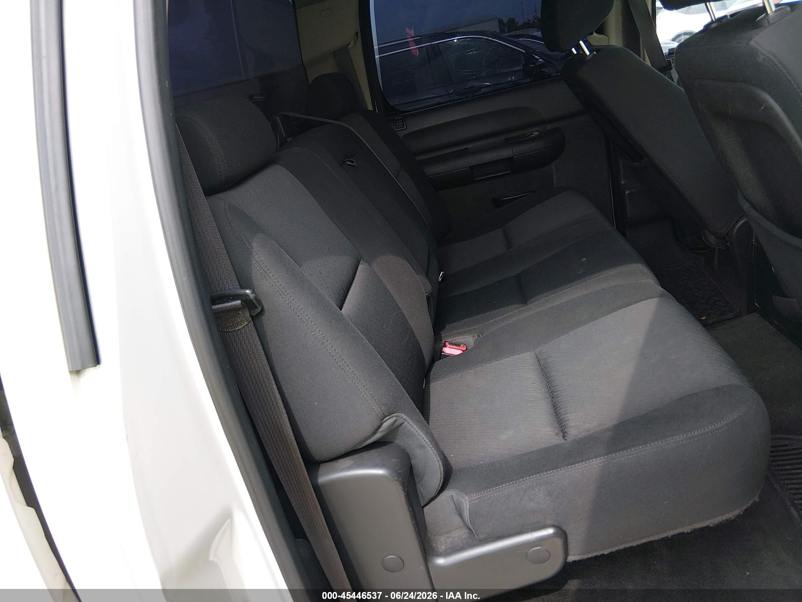 2013 Chevrolet Silverado 1500 Lt White vin: 3GCPCSEAXDG292390